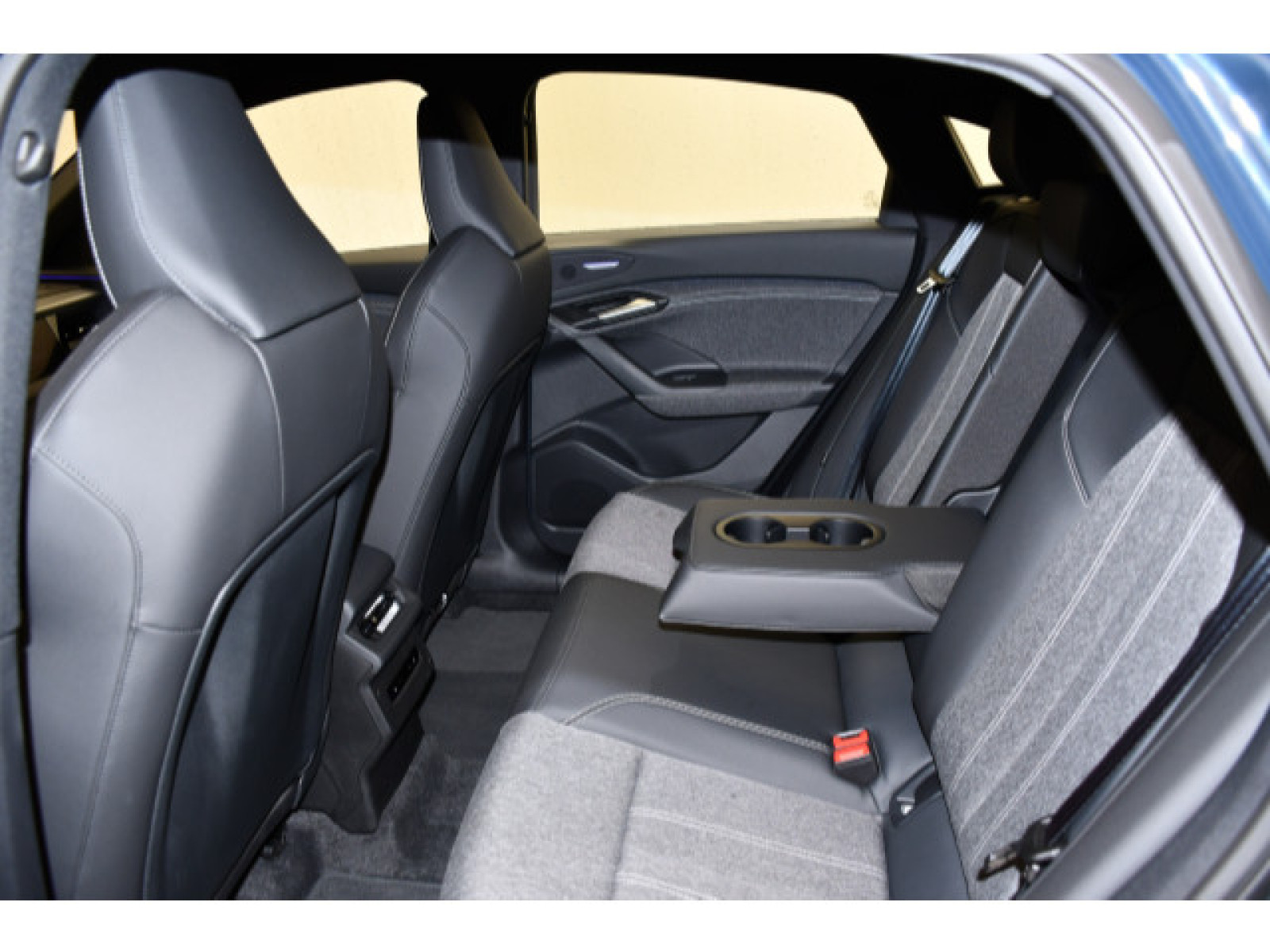 Audi - Q6 Sportback e-tron_10