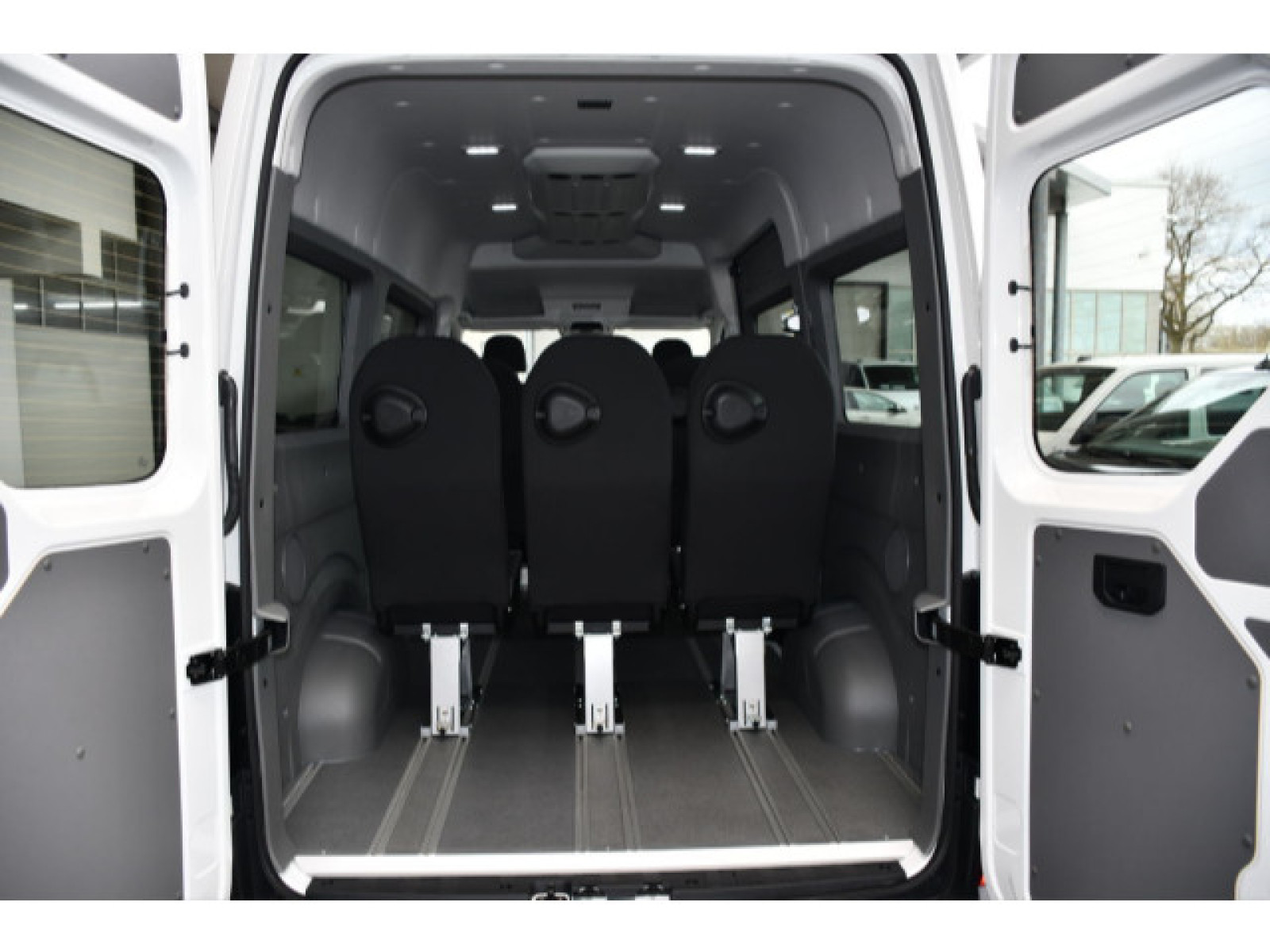 Volkswagen - Crafter_12