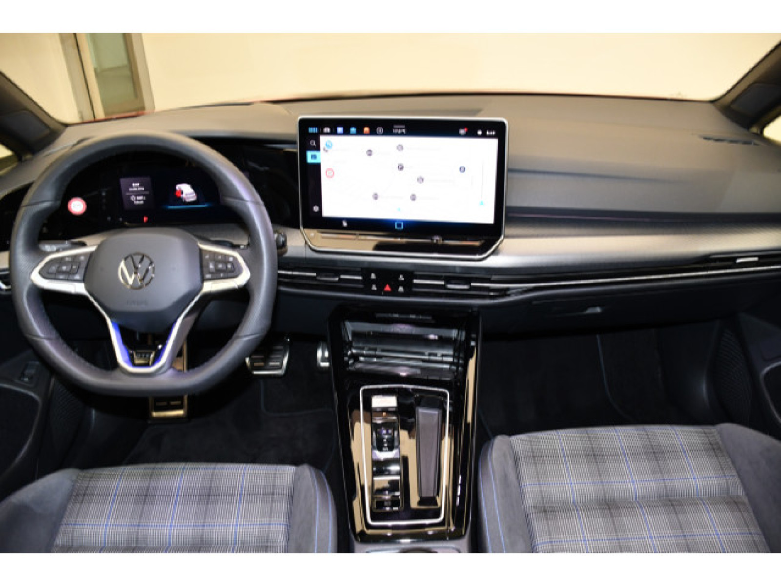 Volkswagen - Golf_5