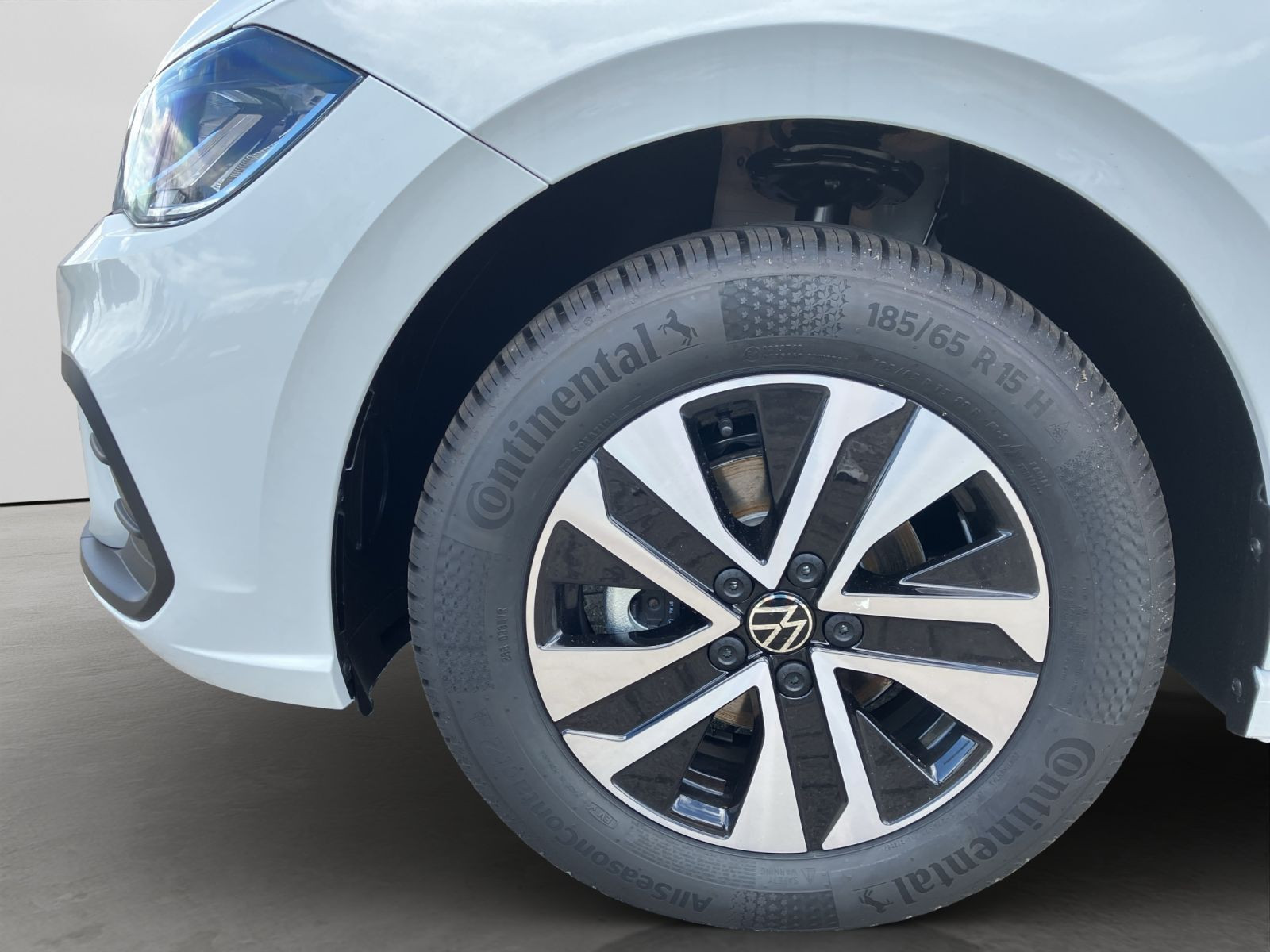 Volkswagen - Polo_19