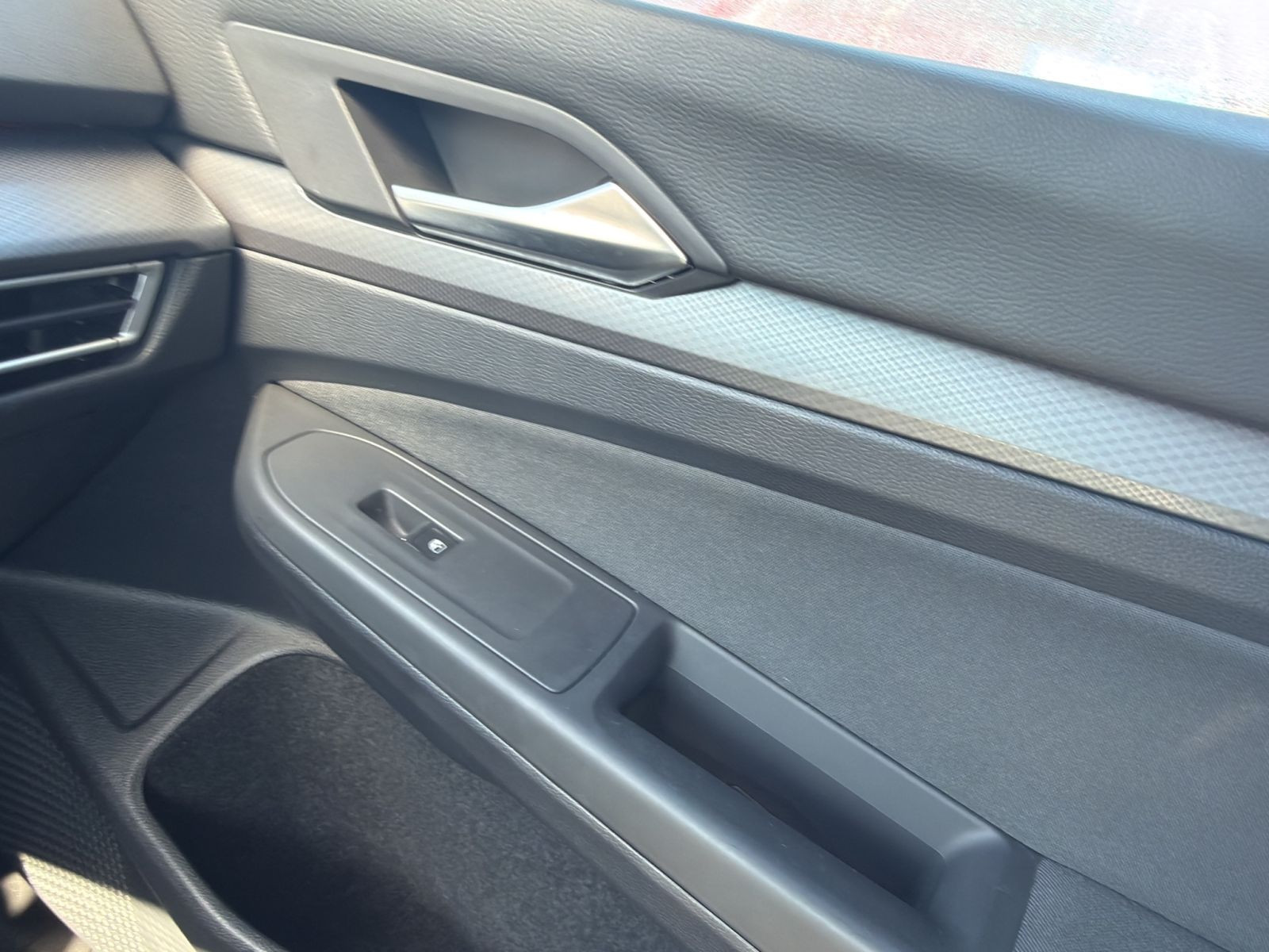 Volkswagen - Golf_15