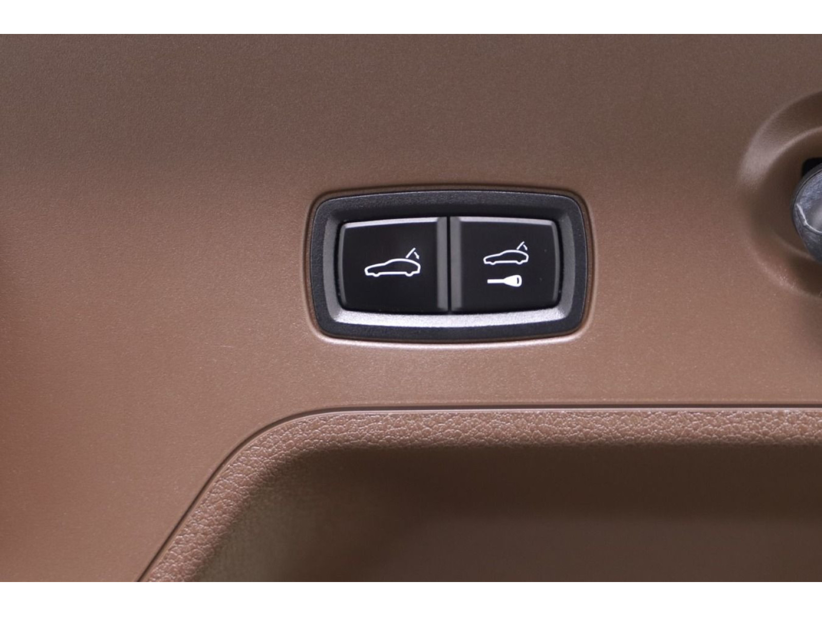 Porsche - Panamera_18