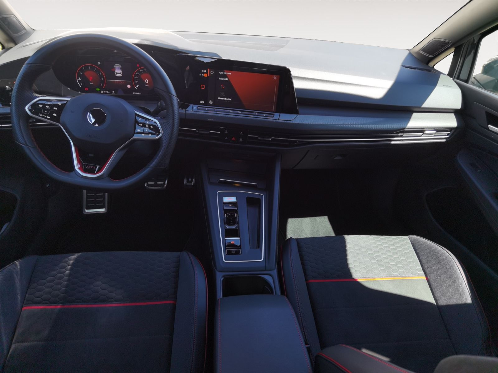 Volkswagen - Golf GTI_11