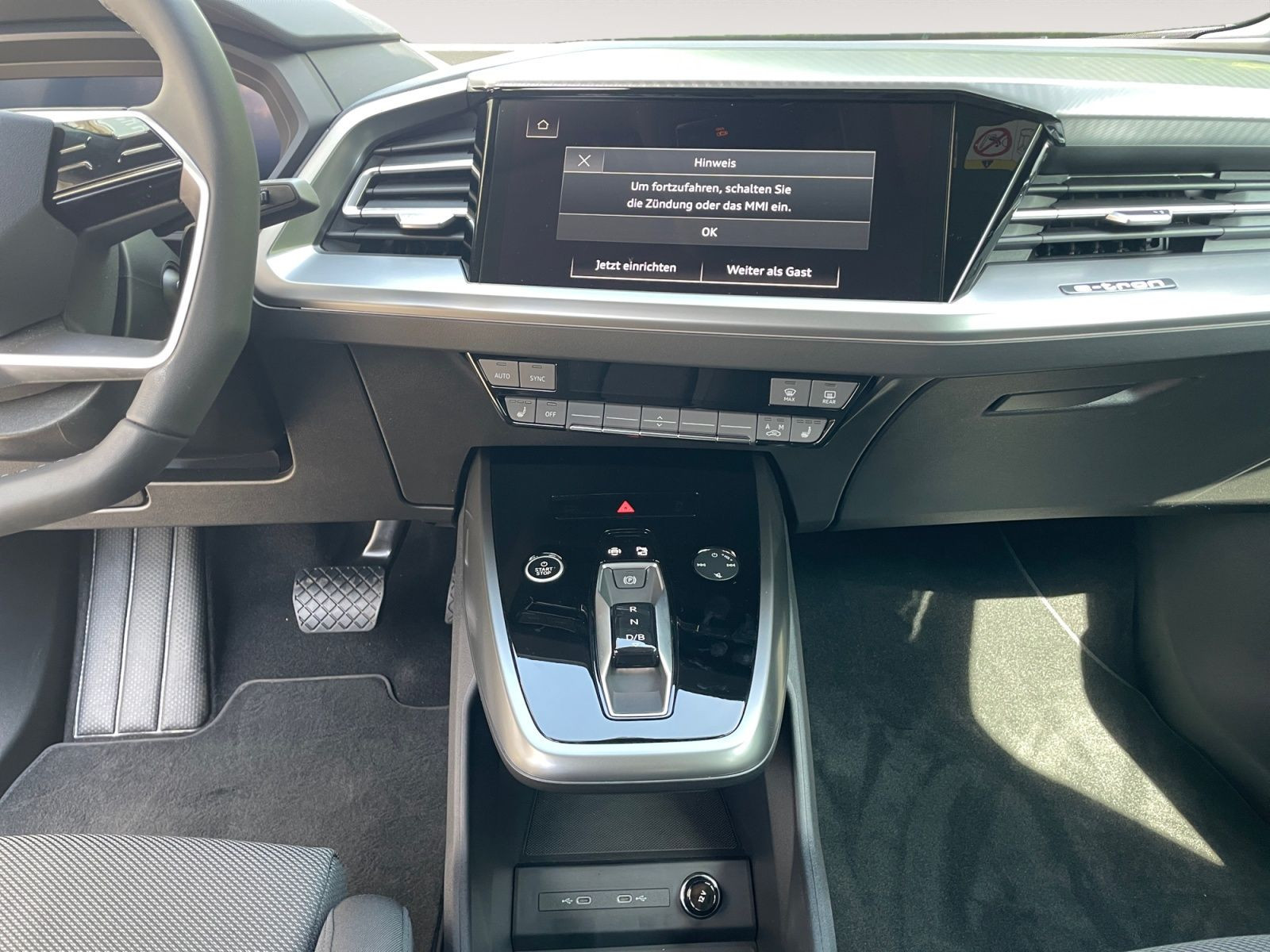 Audi - Q4 e-tron_13
