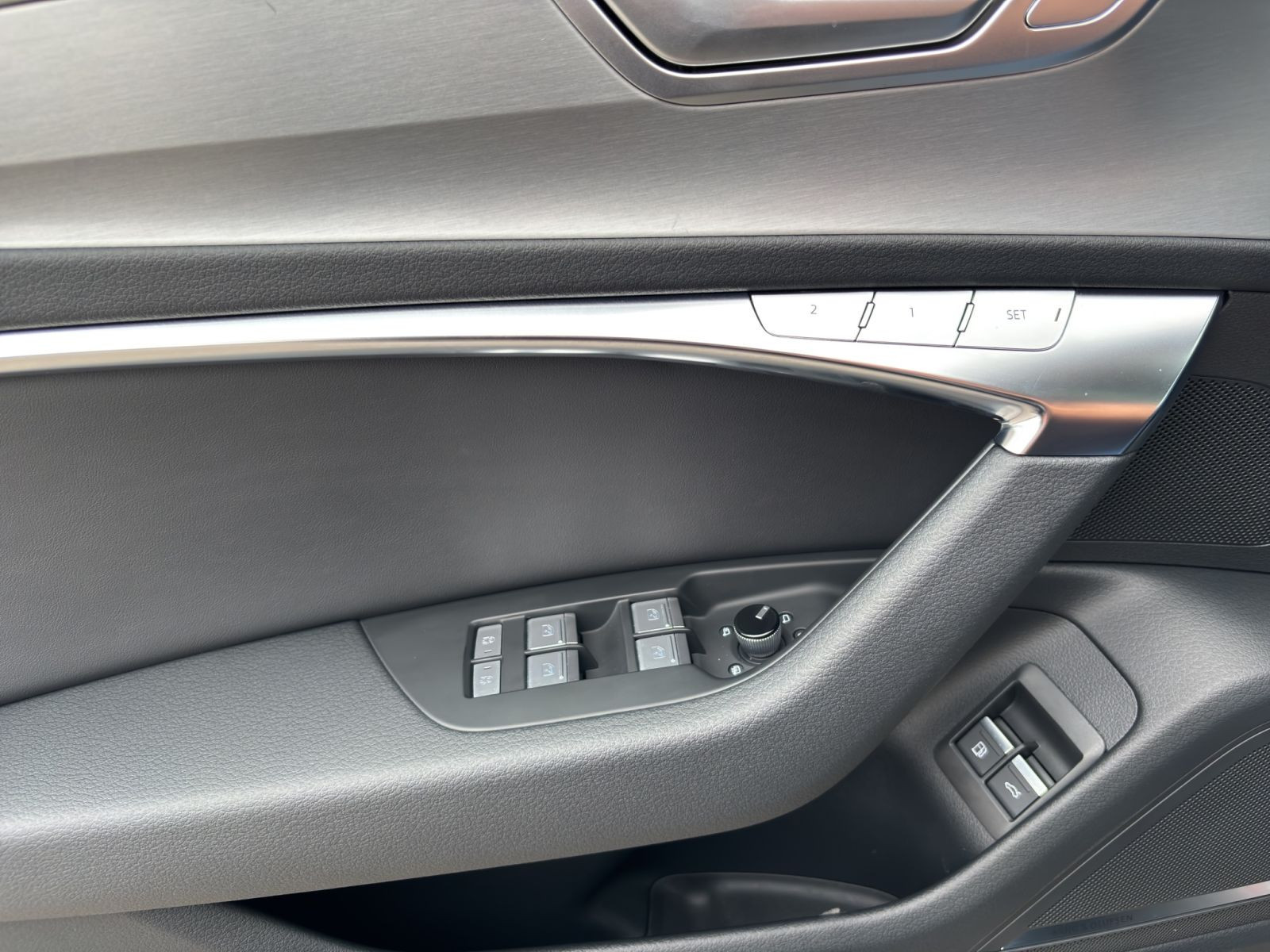 Audi - A6_15