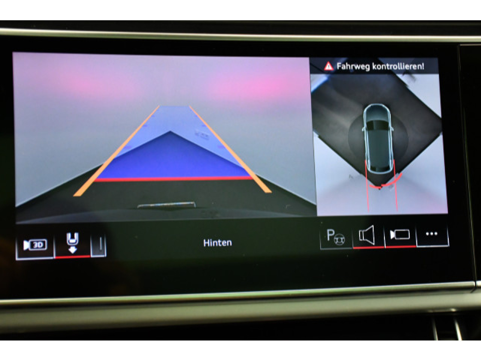 Audi - SQ8_8
