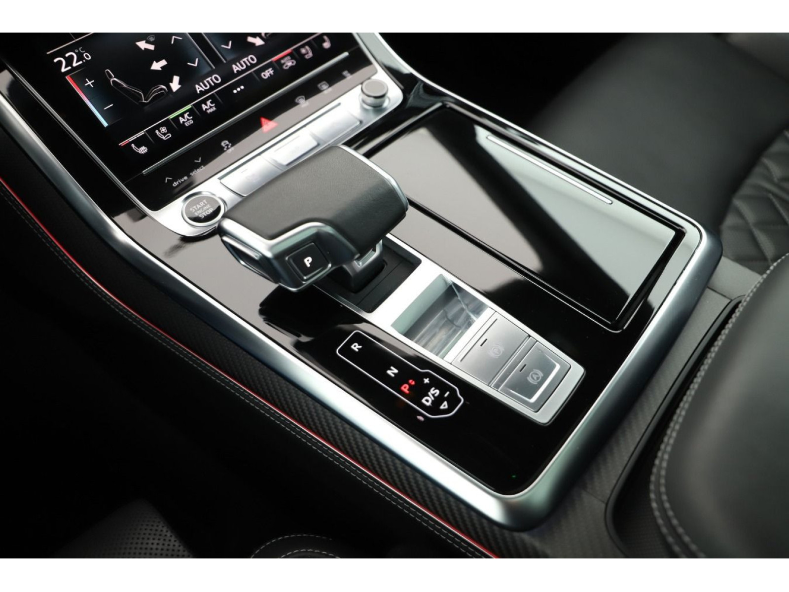 Audi - Q8_14 Audi - Q8_14