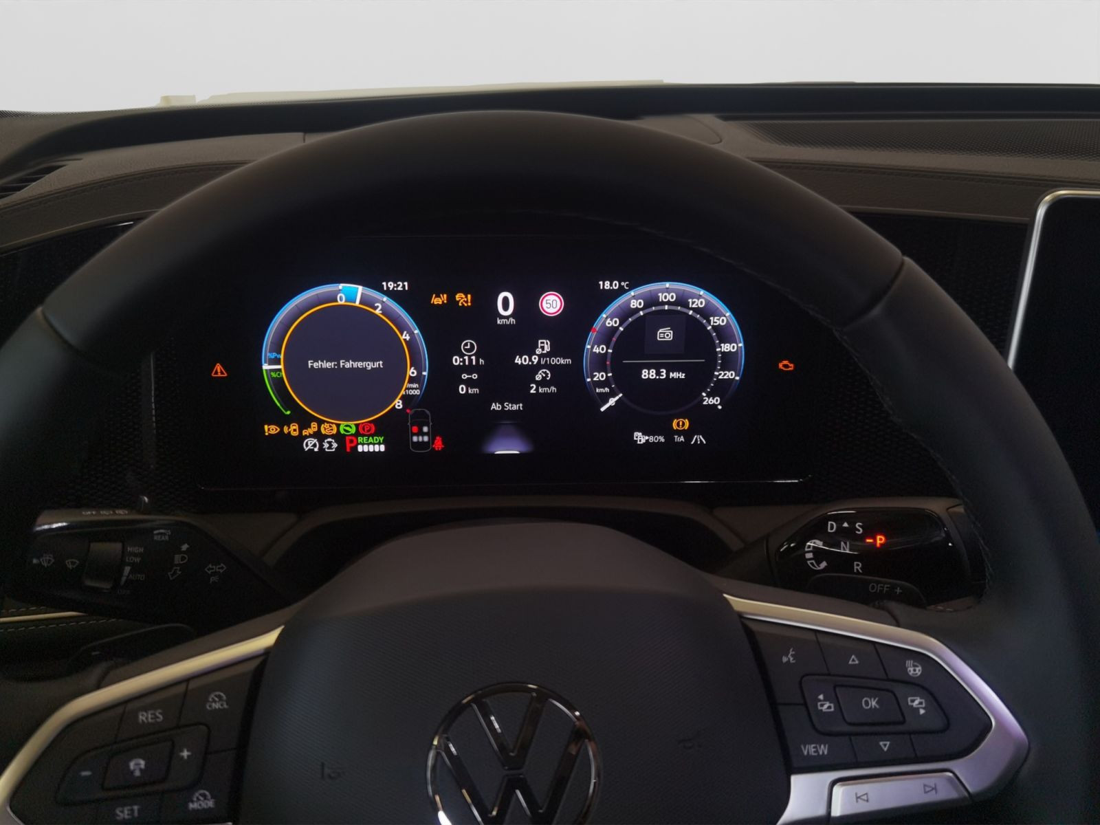 Volkswagen - Passat_12