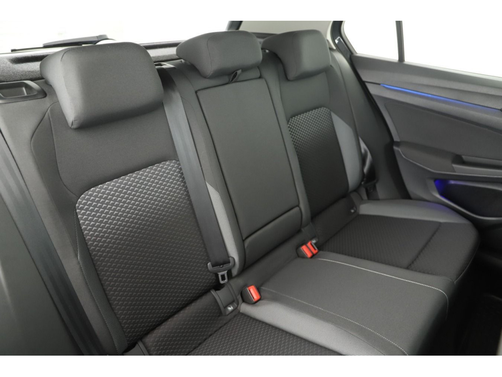 Volkswagen - Golf_6