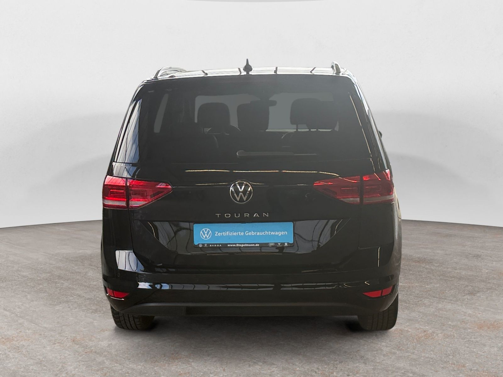 Volkswagen - Touran_5