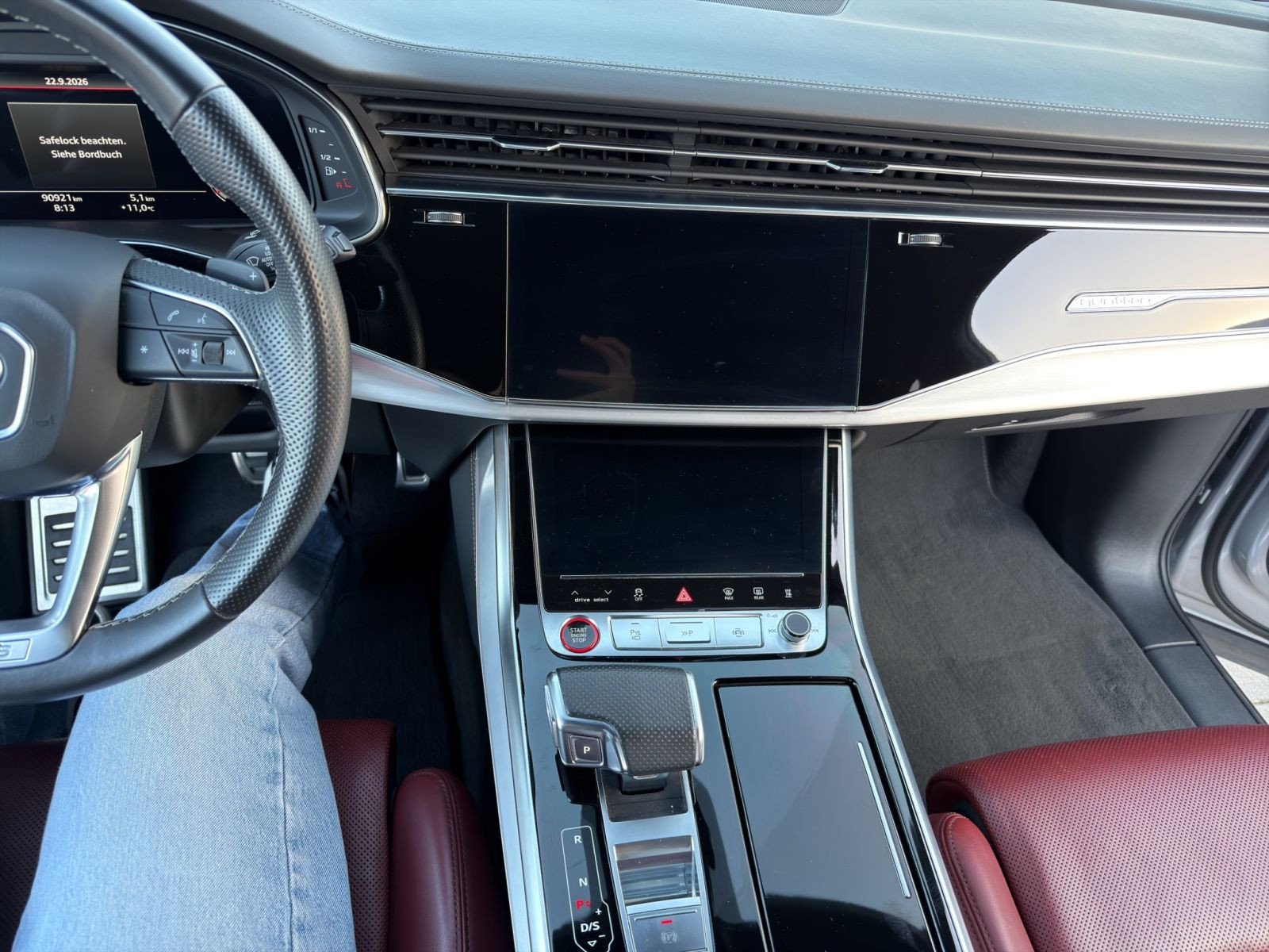 Audi - SQ7_14