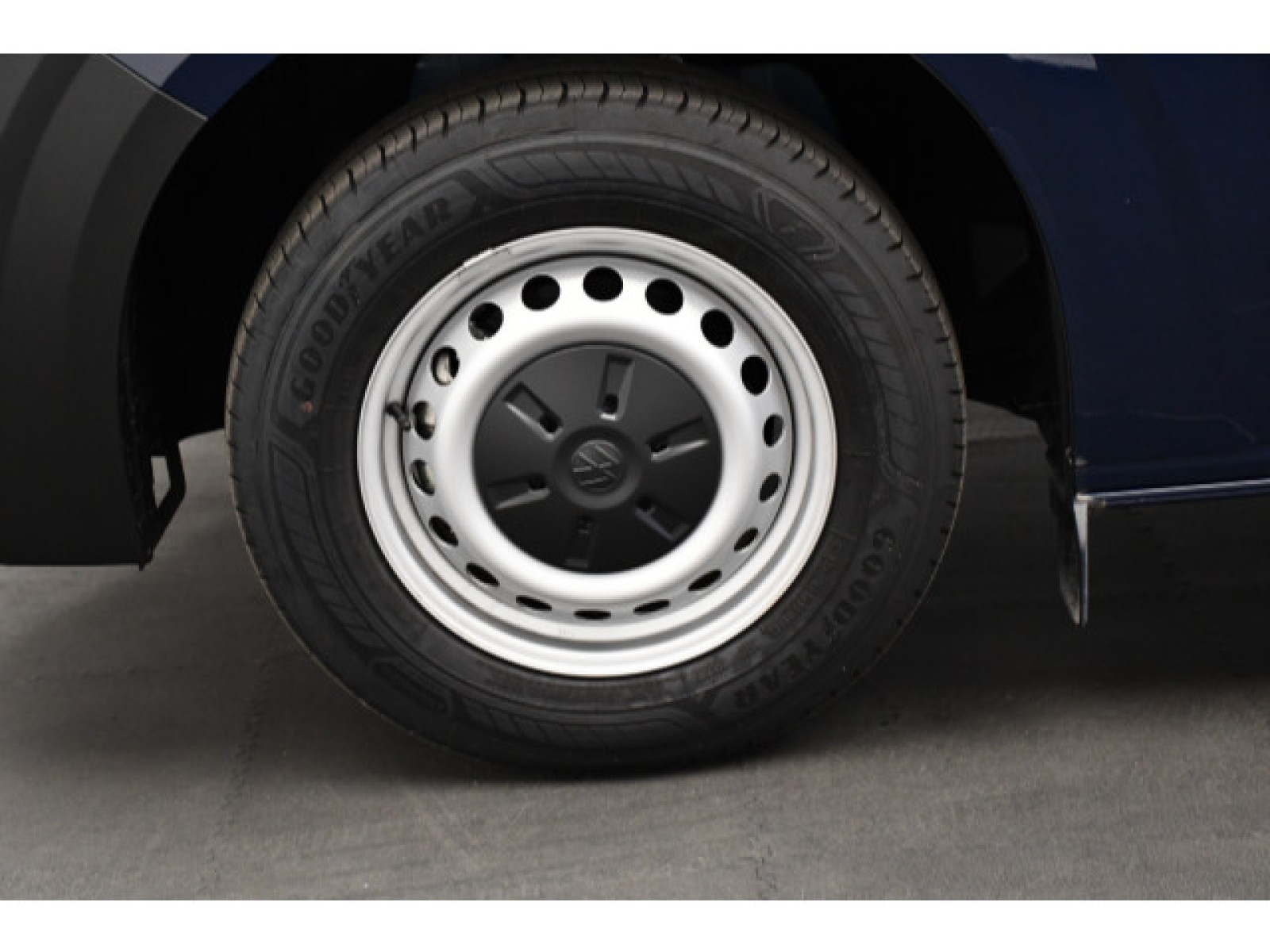Volkswagen - New Transporter_17
