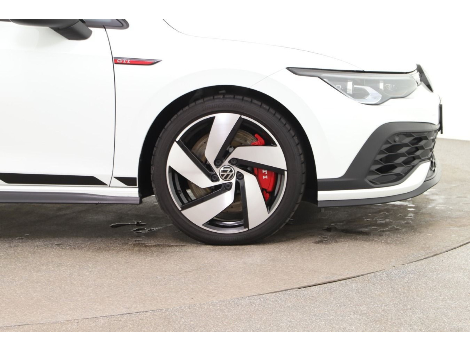 Volkswagen - Golf GTI_3