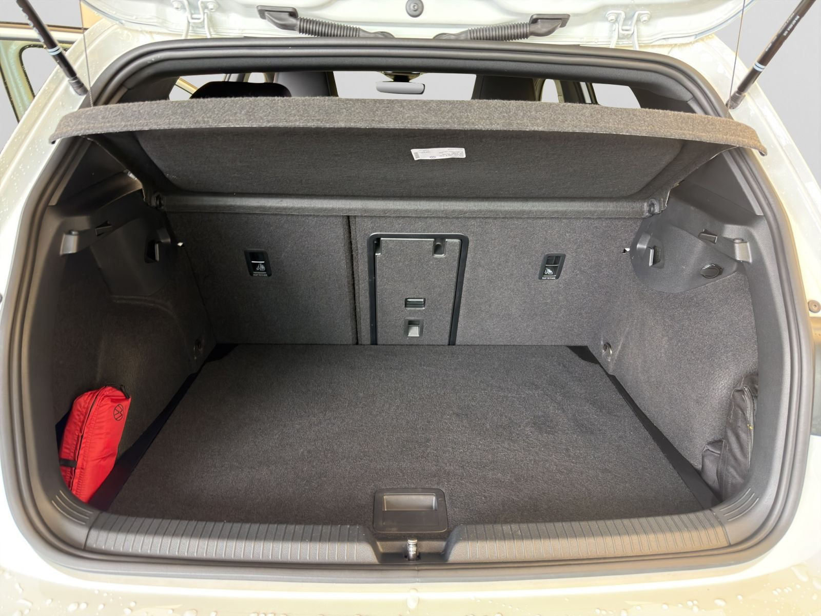 Volkswagen - Golf_17
