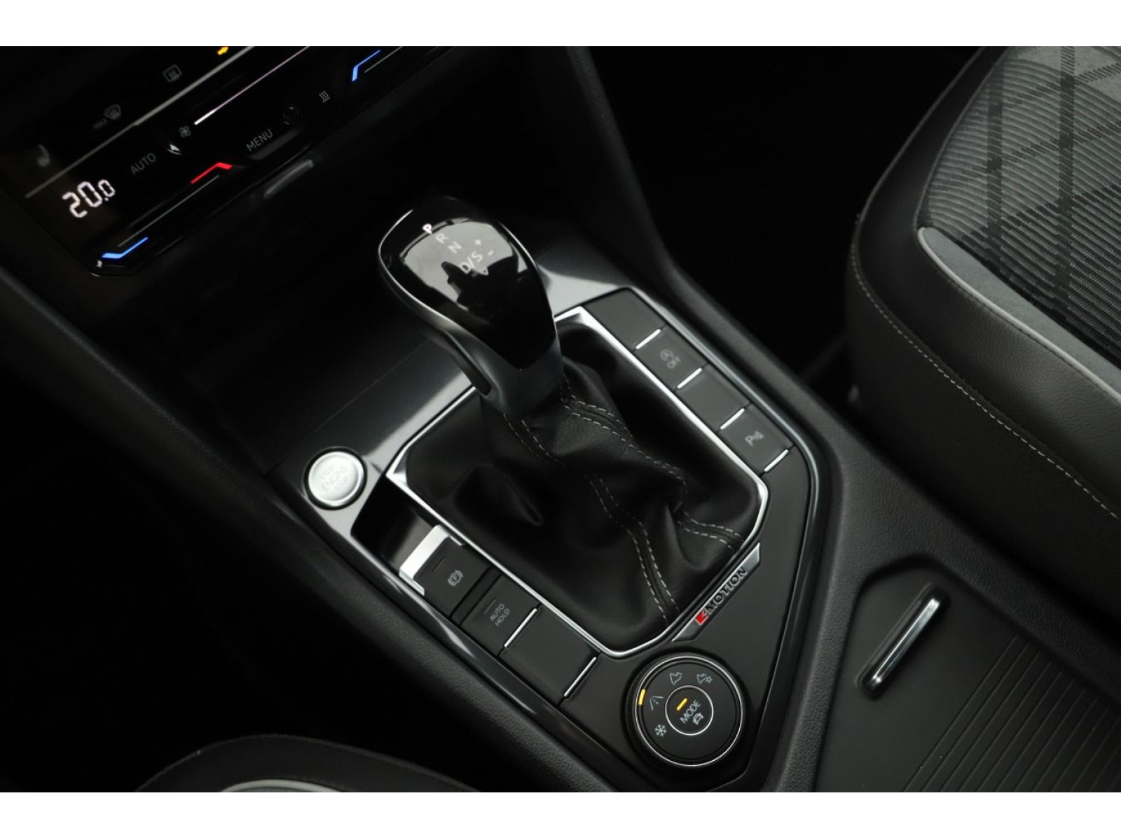 Volkswagen - Tiguan Allspace_12