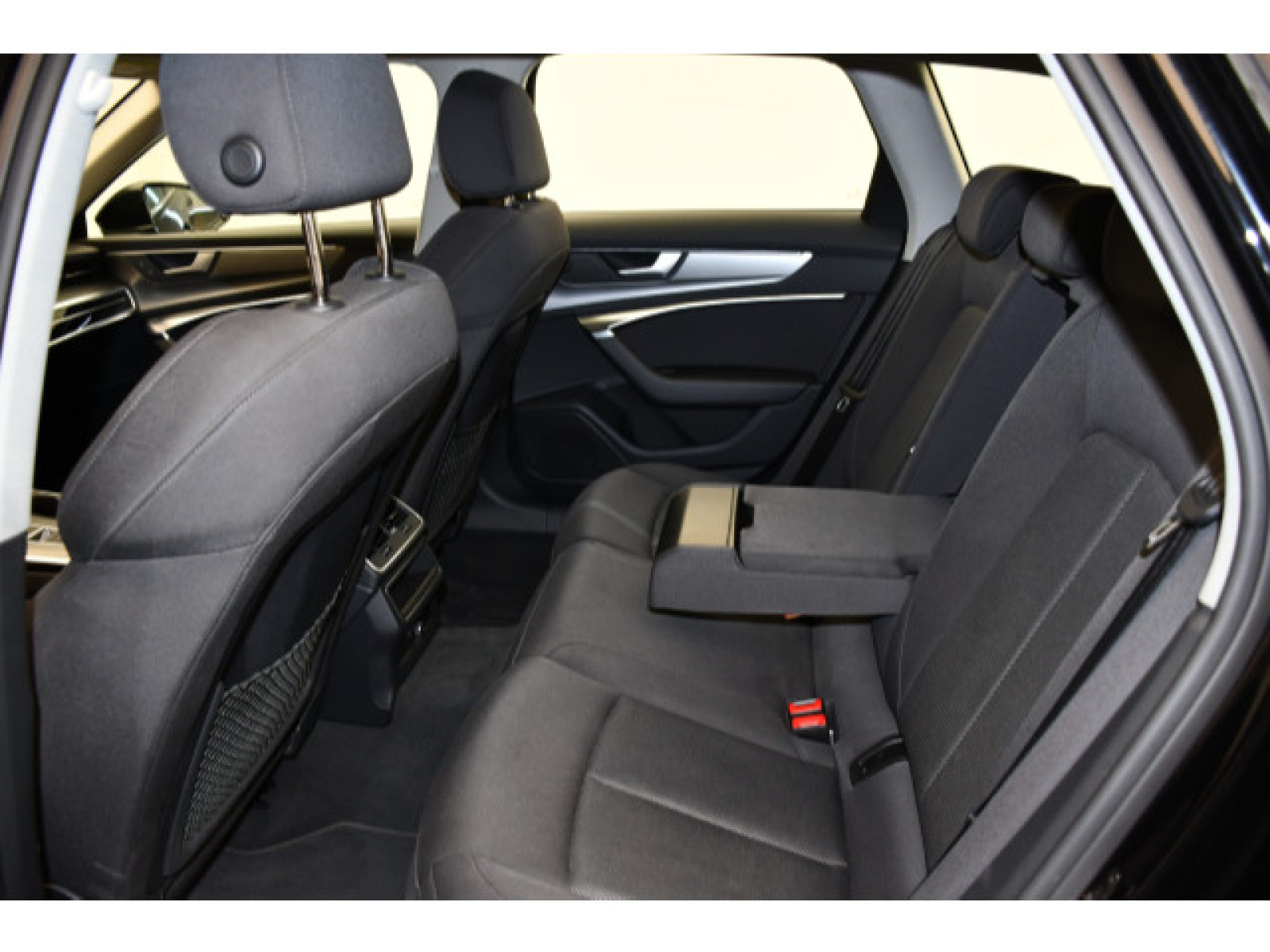 Audi - A6 Avant_8