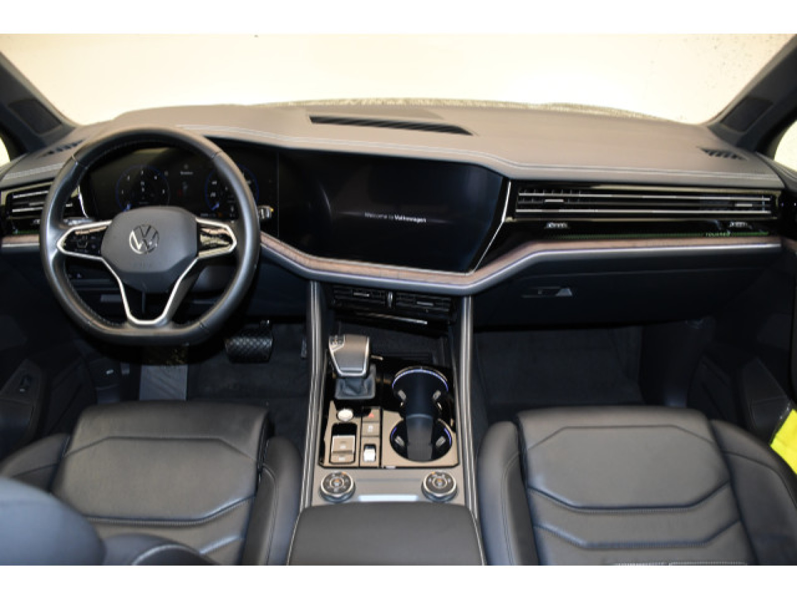 Volkswagen - Touareg_5