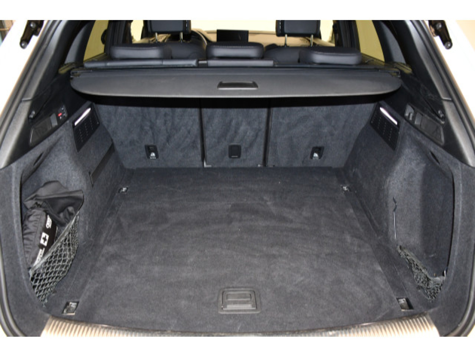 Audi - Q5_10