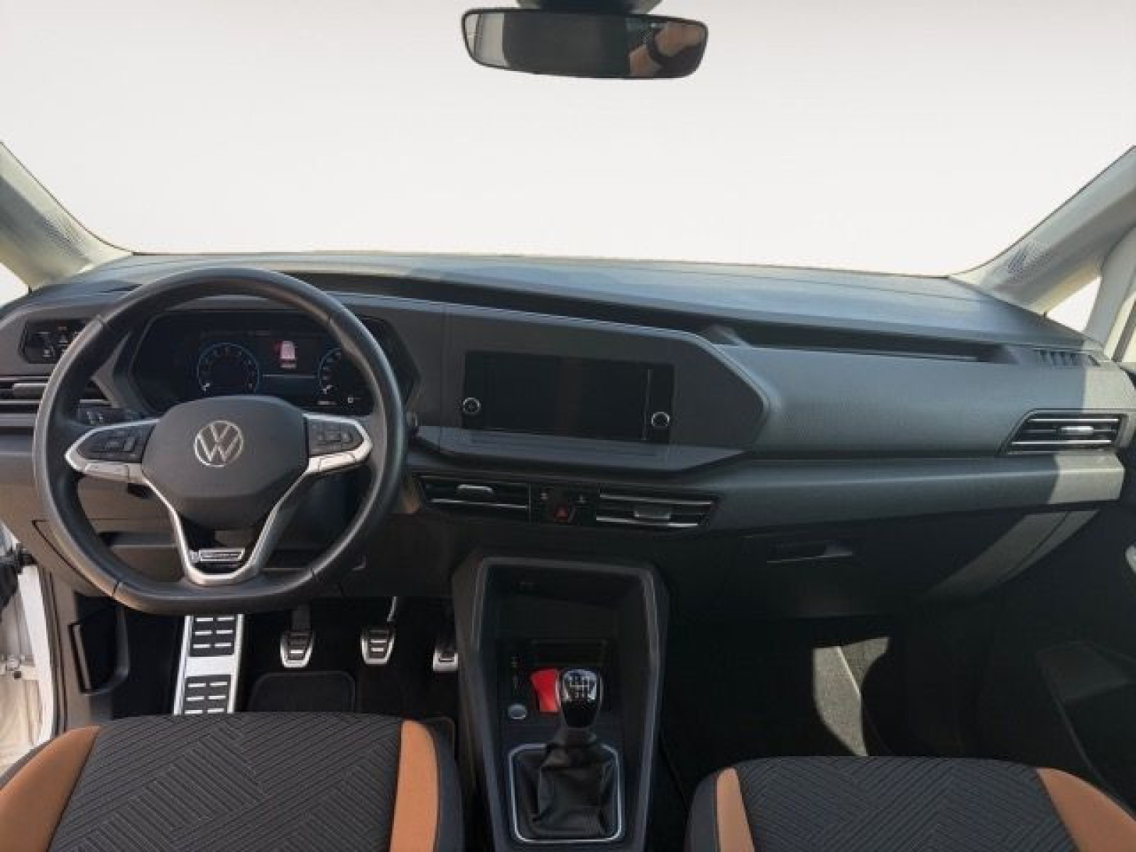 Volkswagen - Caddy_11