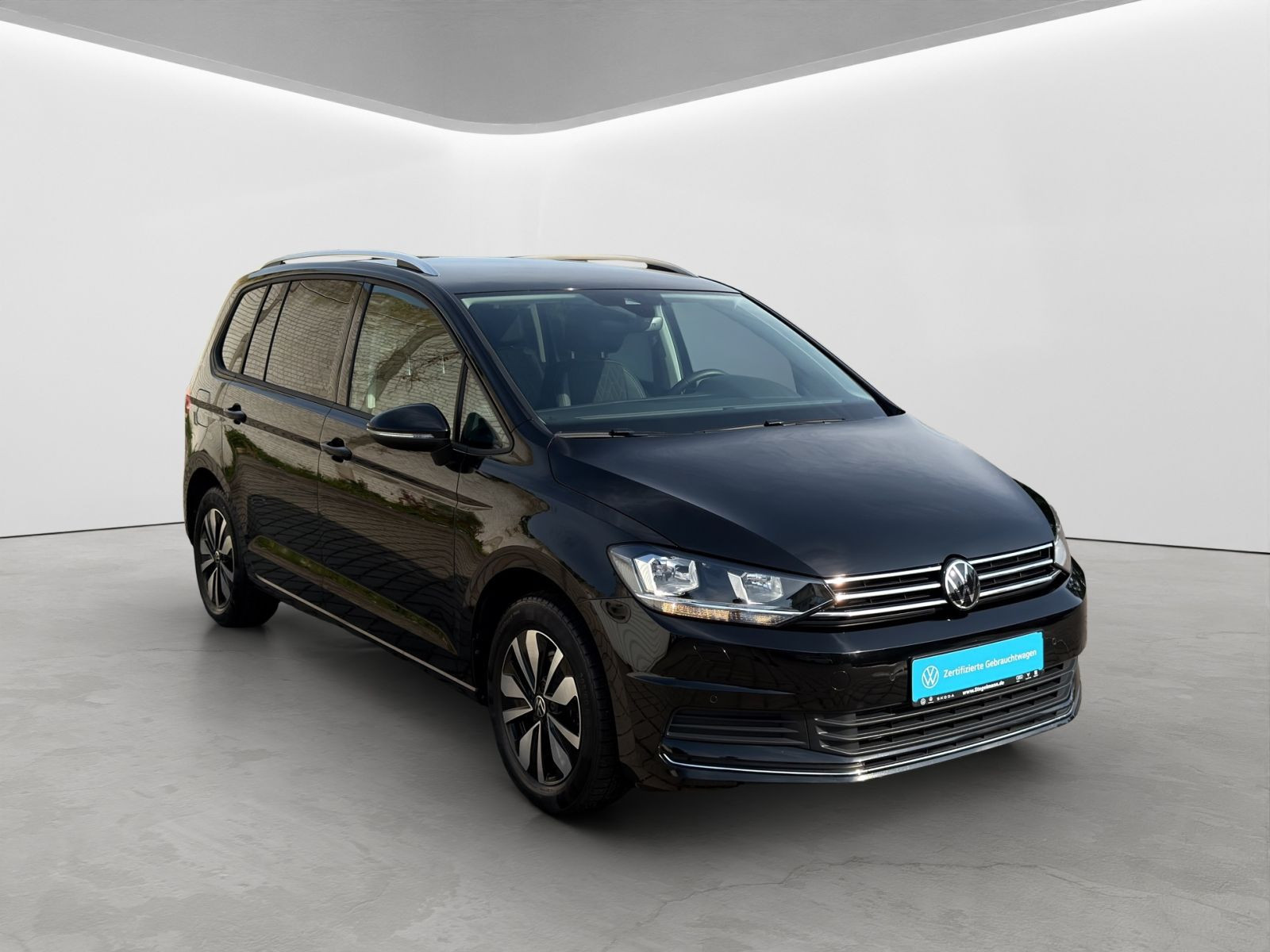 Volkswagen - Touran_9