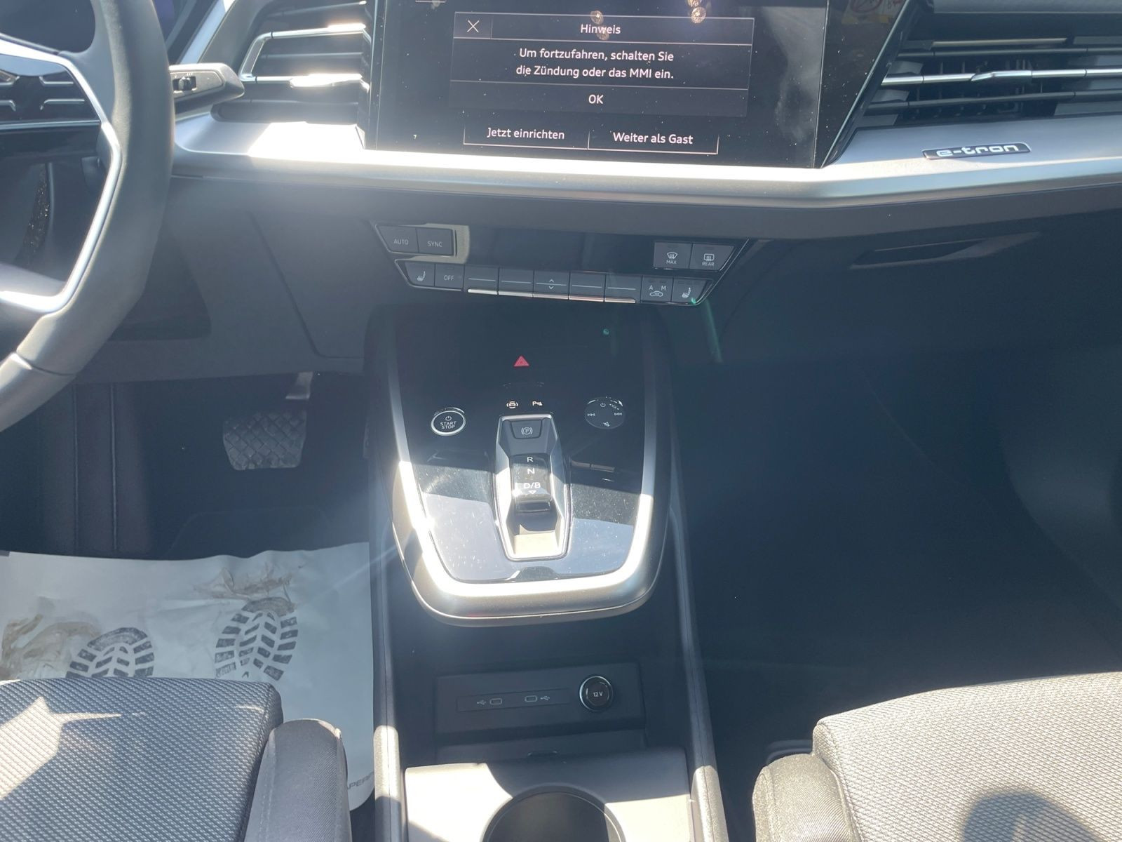 Audi - Q4 e-tron_13