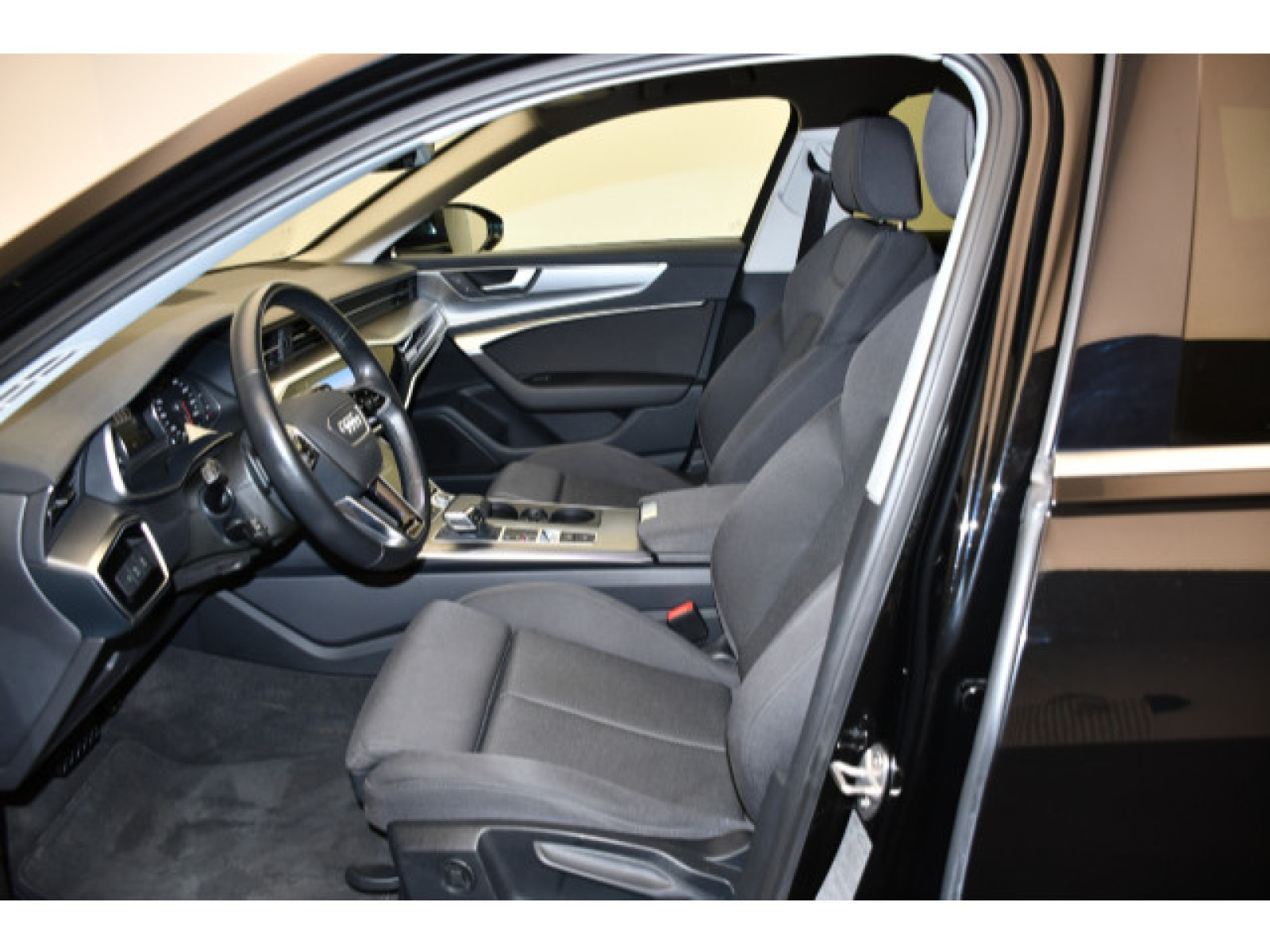 Audi - A6 Avant_3