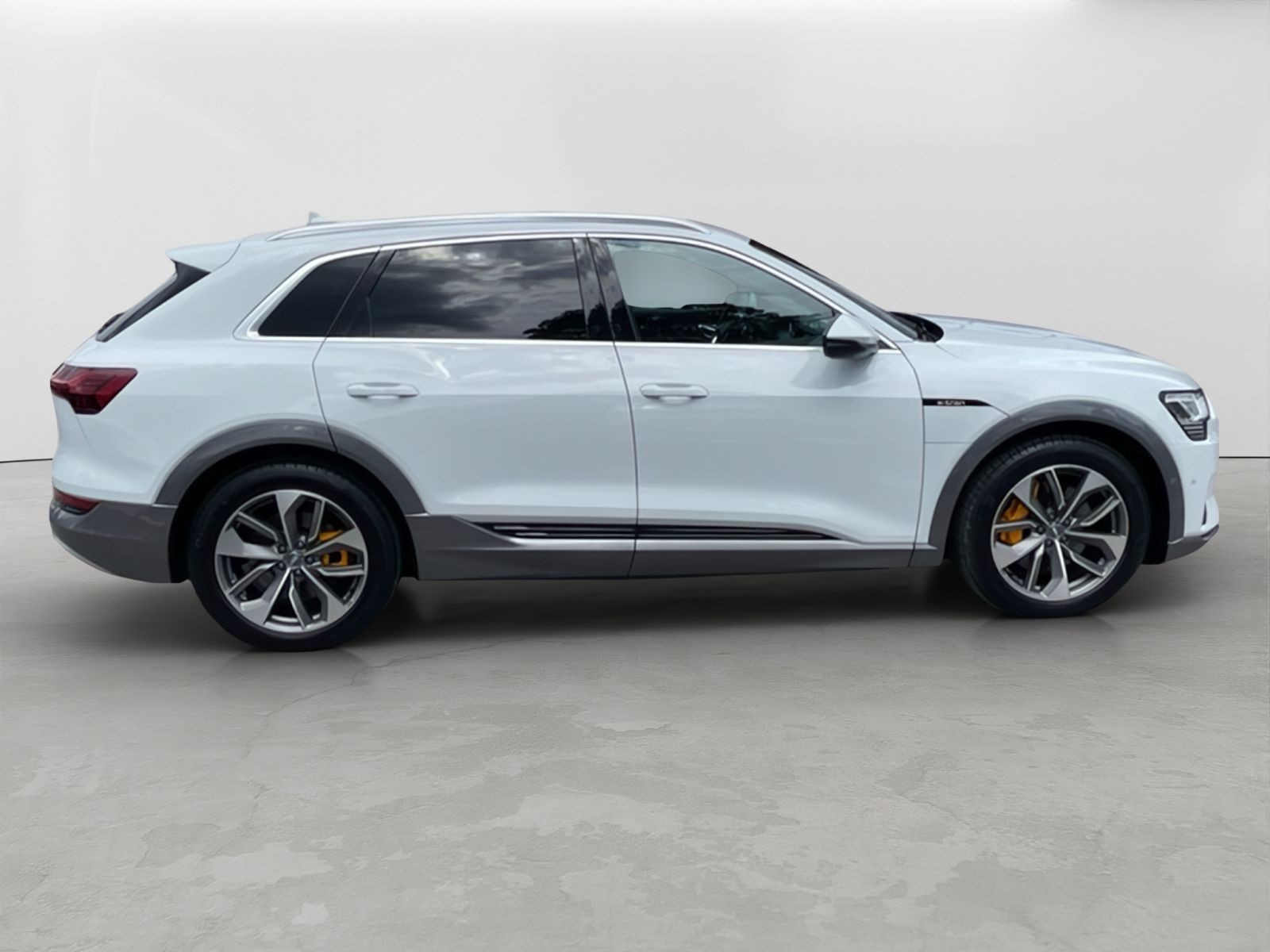 Audi - e-tron_6