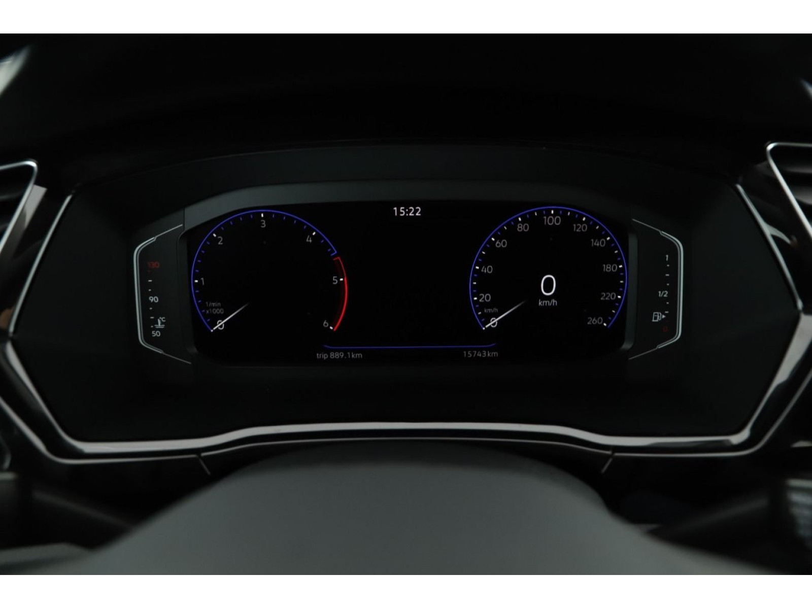 Volkswagen - Touran_9