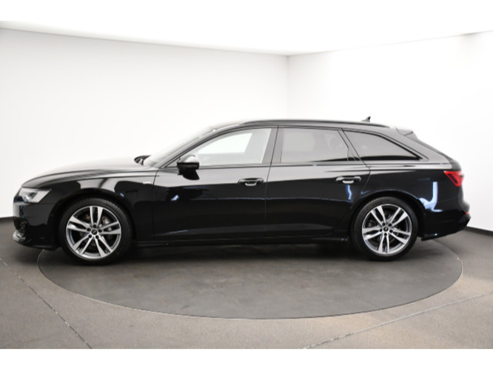 Audi - A6 Avant_18