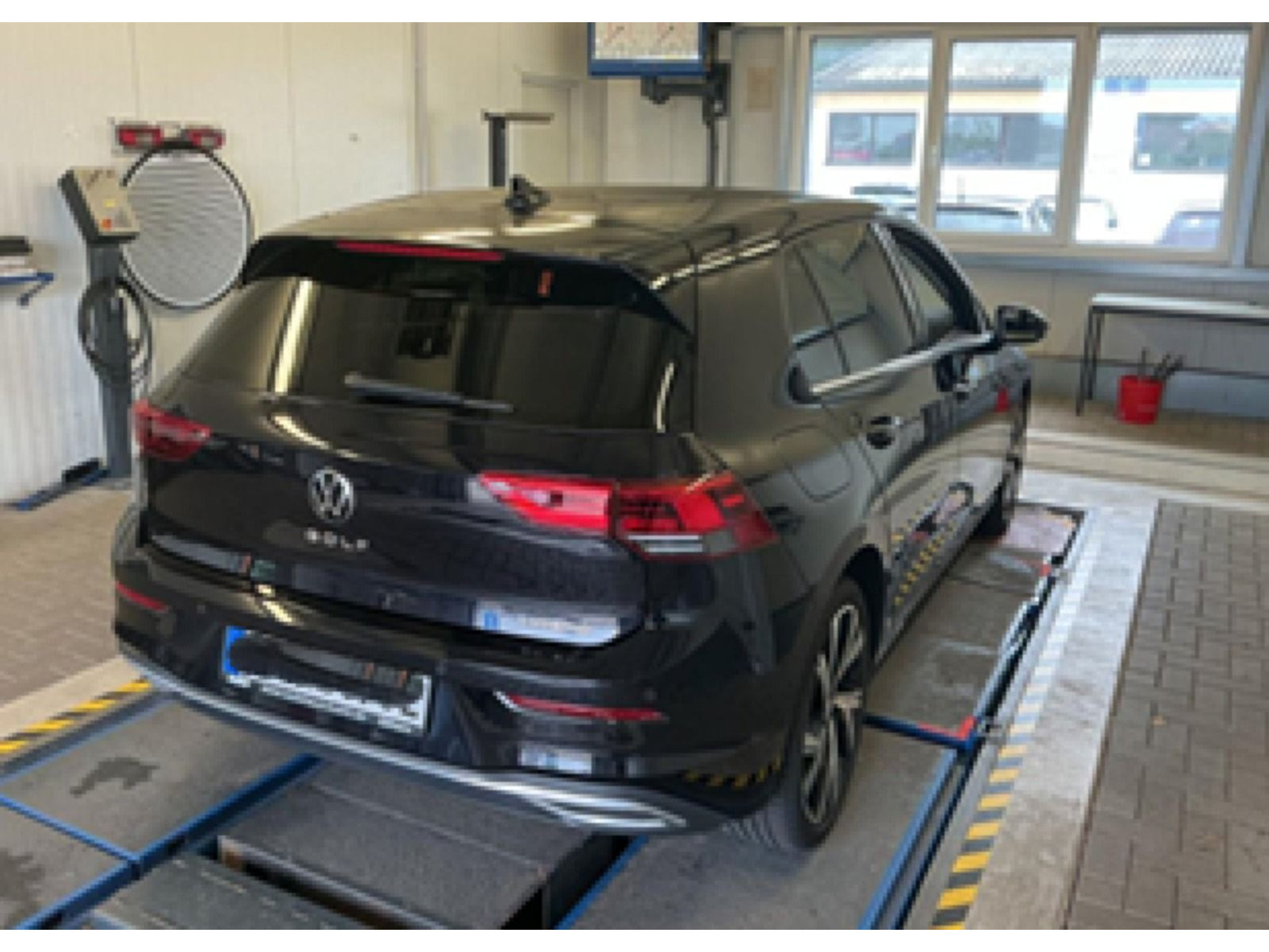 Volkswagen - Golf_2