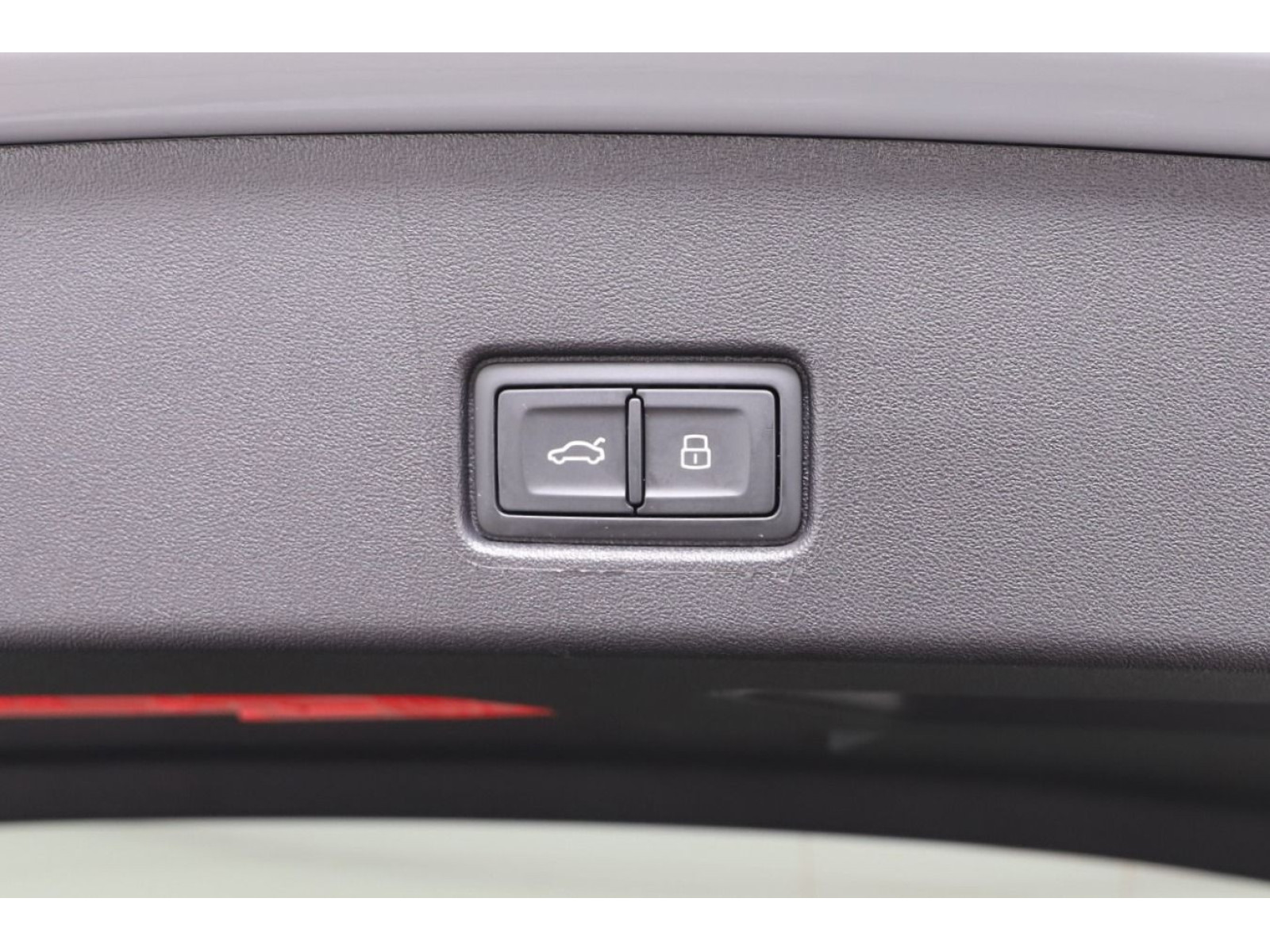 Audi - Q4 e-tron_16