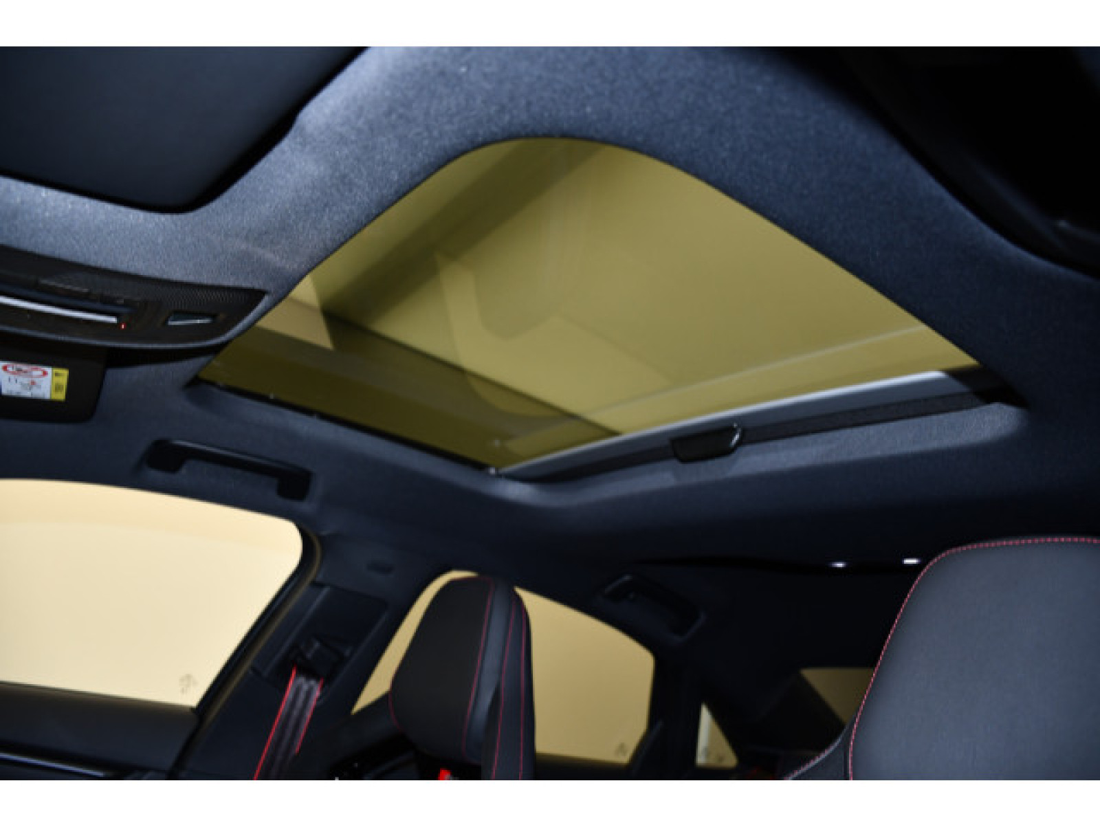 Audi - RS 3 Limousine_11