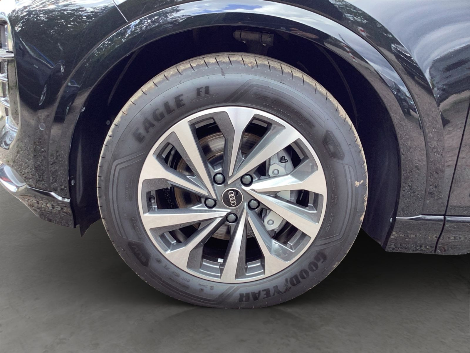 Audi - Q6 Sportback e-tron_19