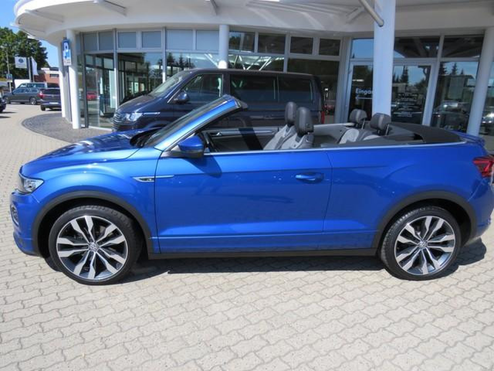 Volkswagen - T-Roc Cabriolet_21