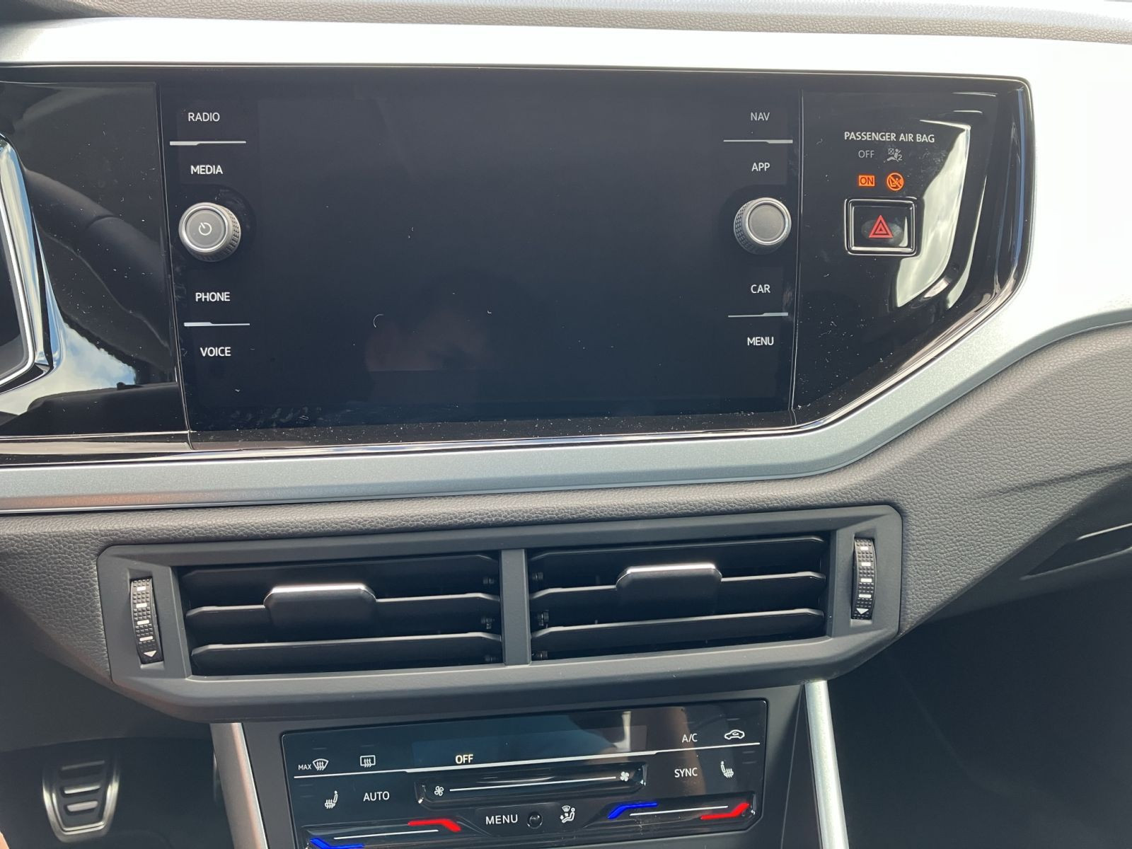 Volkswagen - Polo_13
