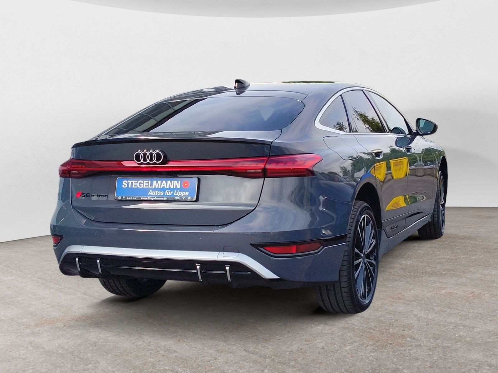 Audi - S6 Sportback e-tron_6