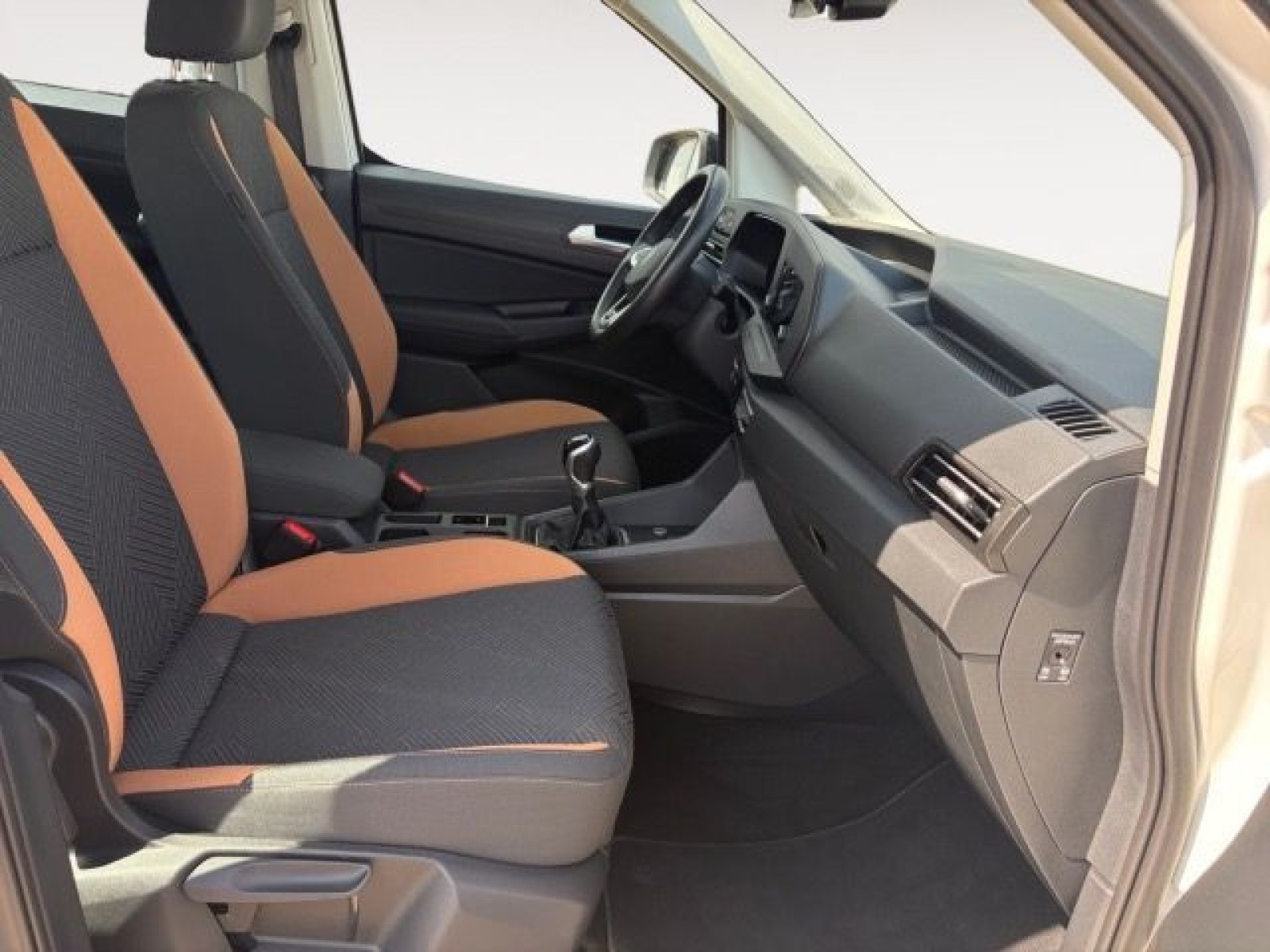 Volkswagen - Caddy_16
