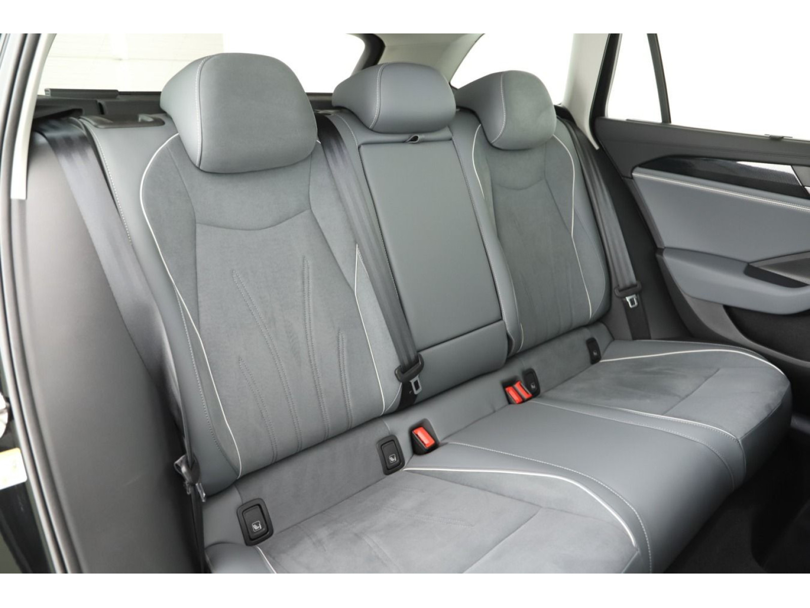 Volkswagen - Passat Variant_6