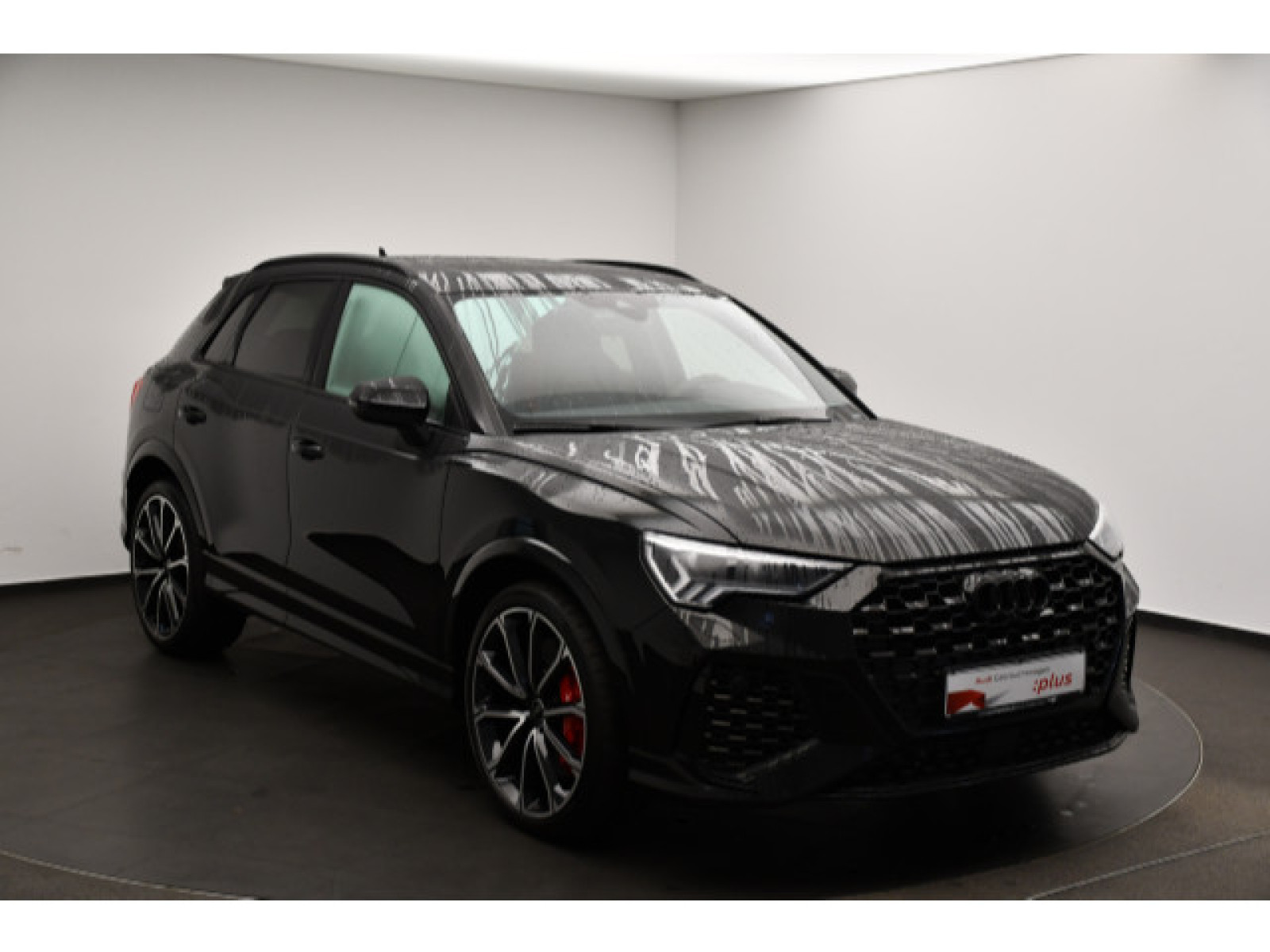 Audi - RS Q3_18