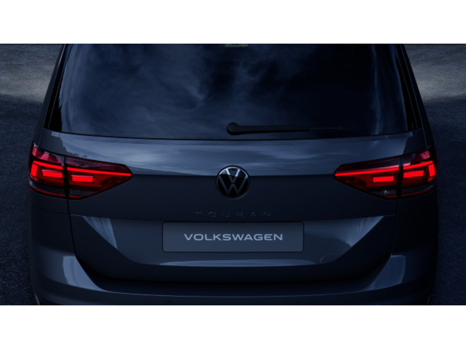 Volkswagen - Touran_11