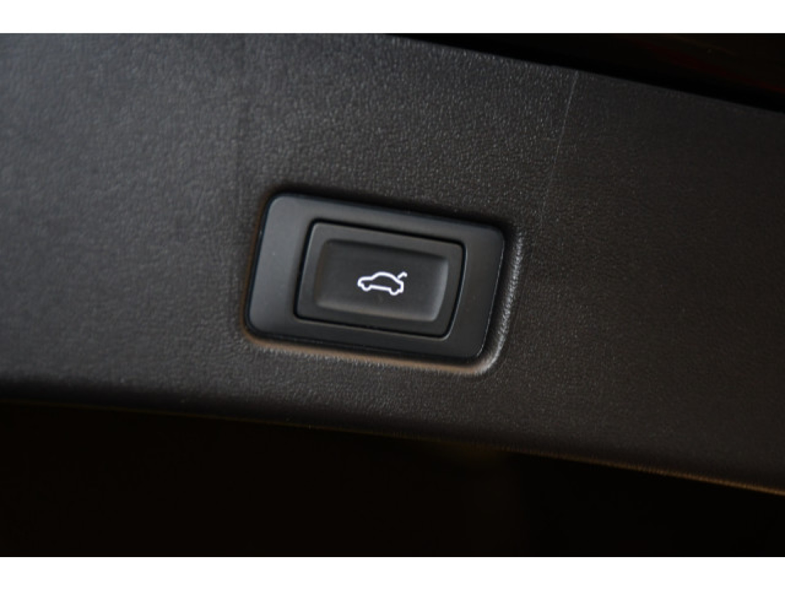 Audi - Q4_10