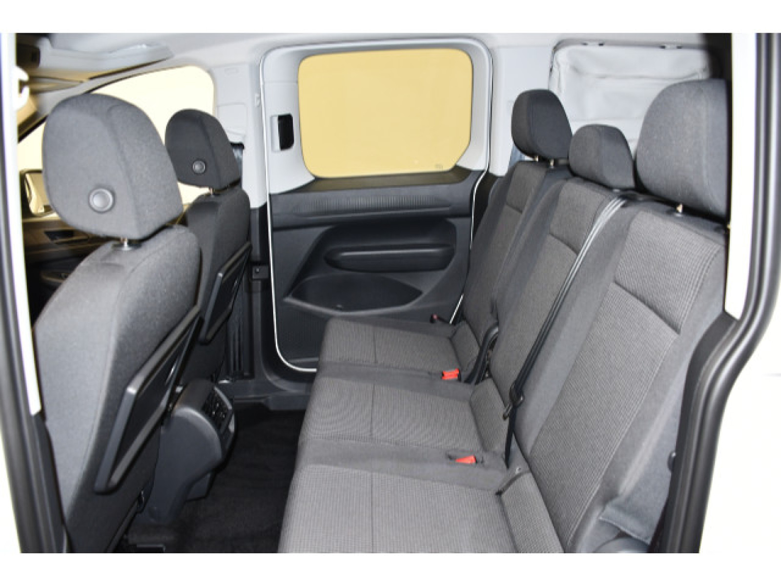 Volkswagen - Caddy California_9