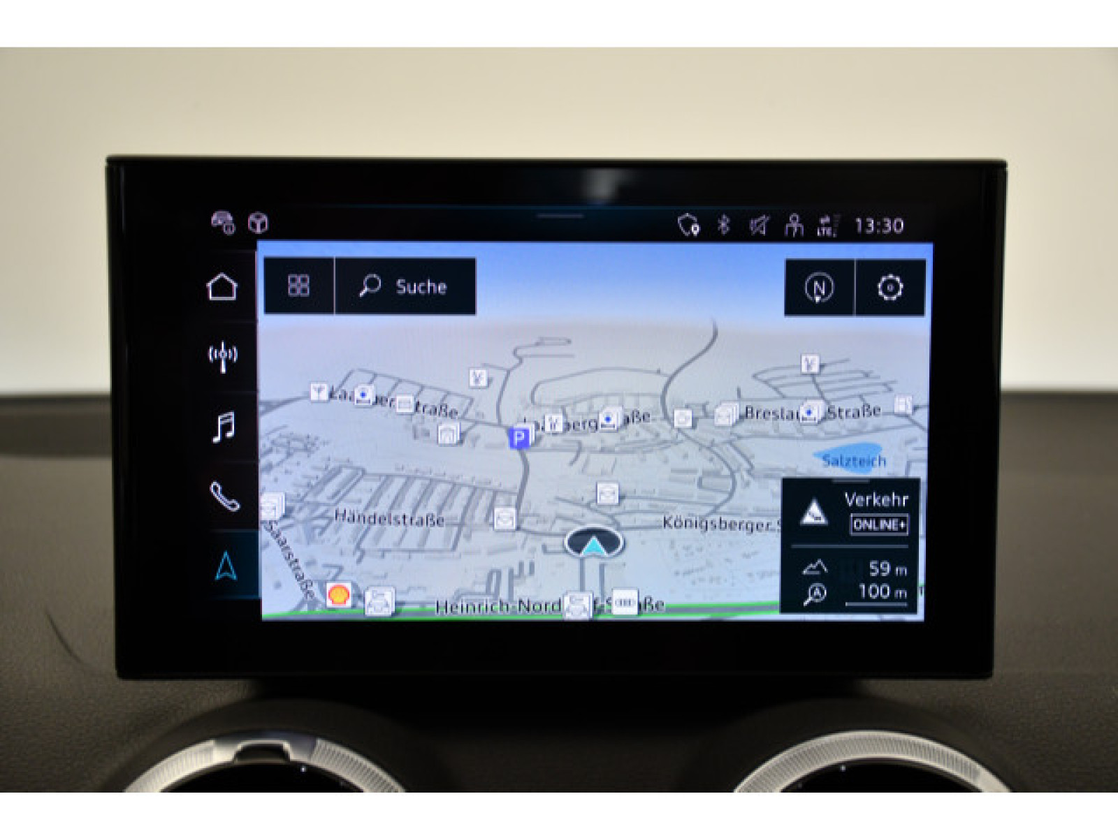 Audi - Q2_10
