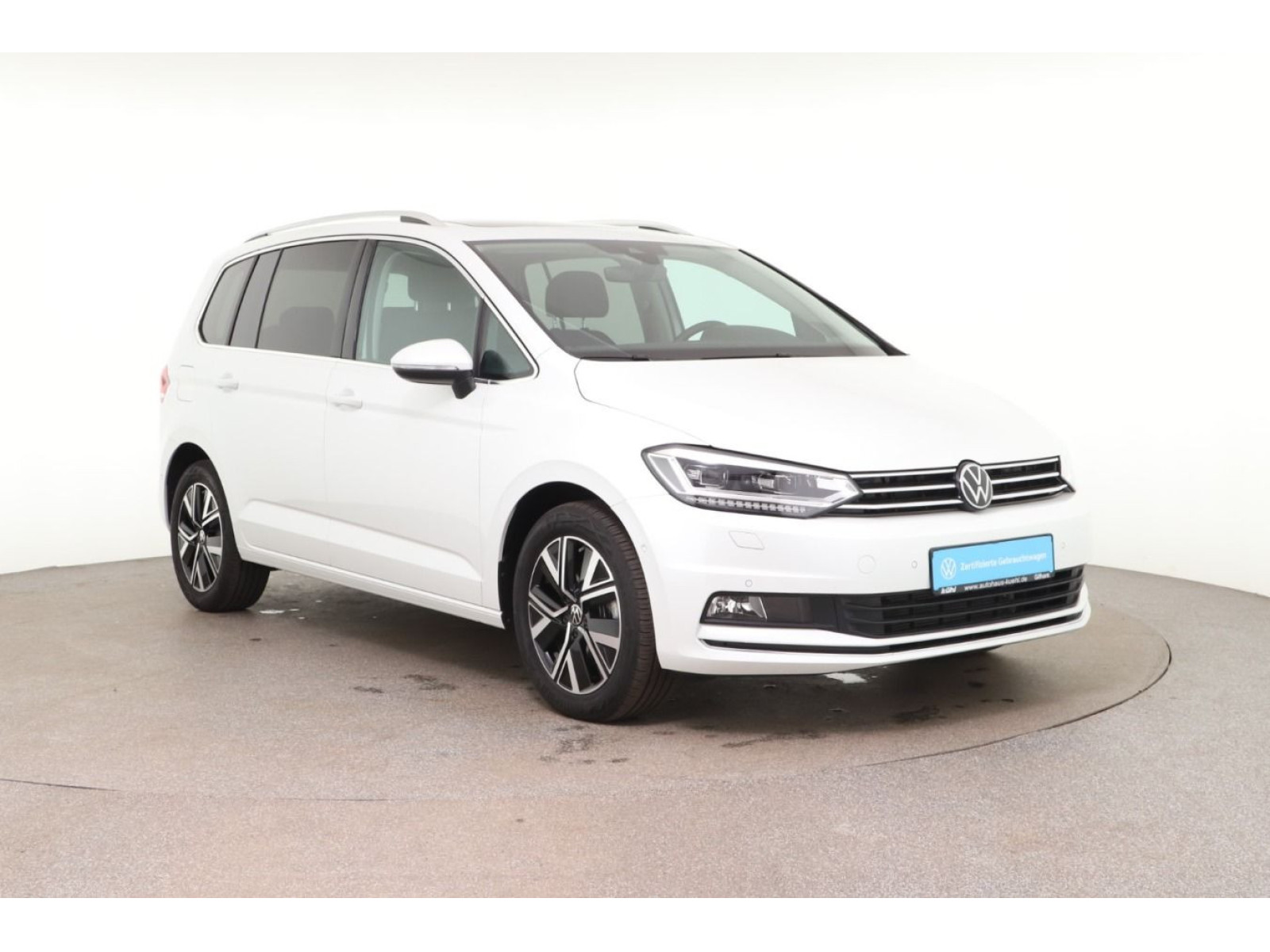 Volkswagen - Touran_5