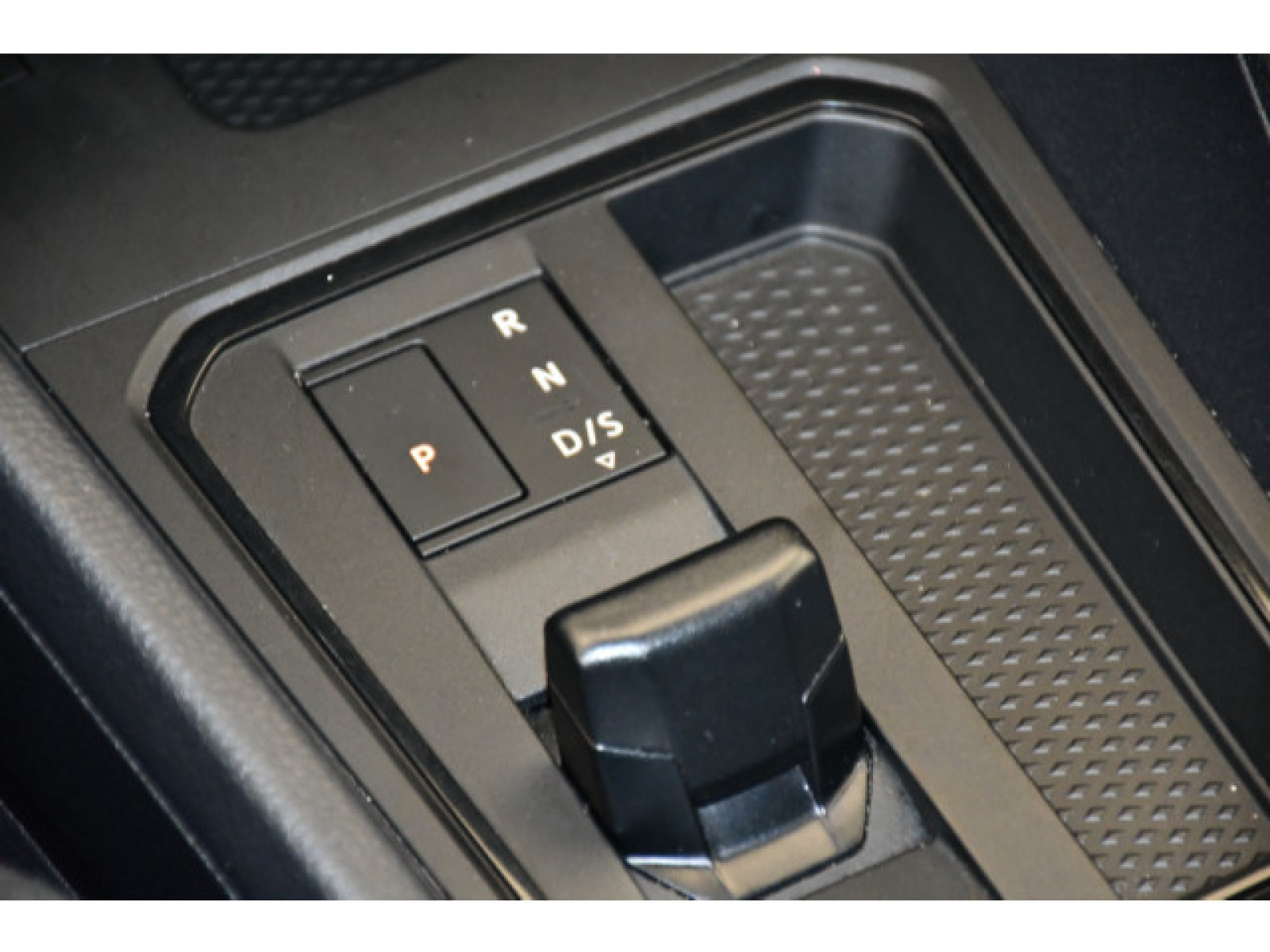 Volkswagen - Caddy_6