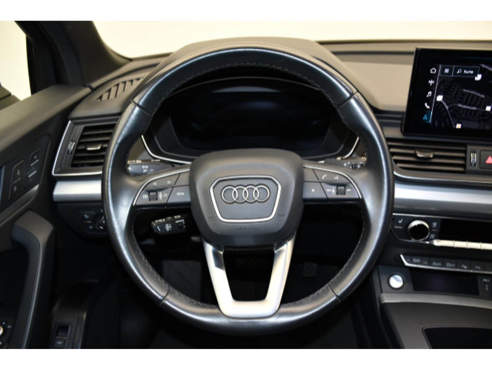 Audi - Q5_6