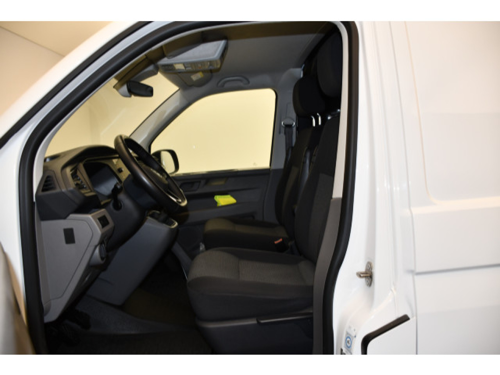 Volkswagen - T6.1 Transporter_4