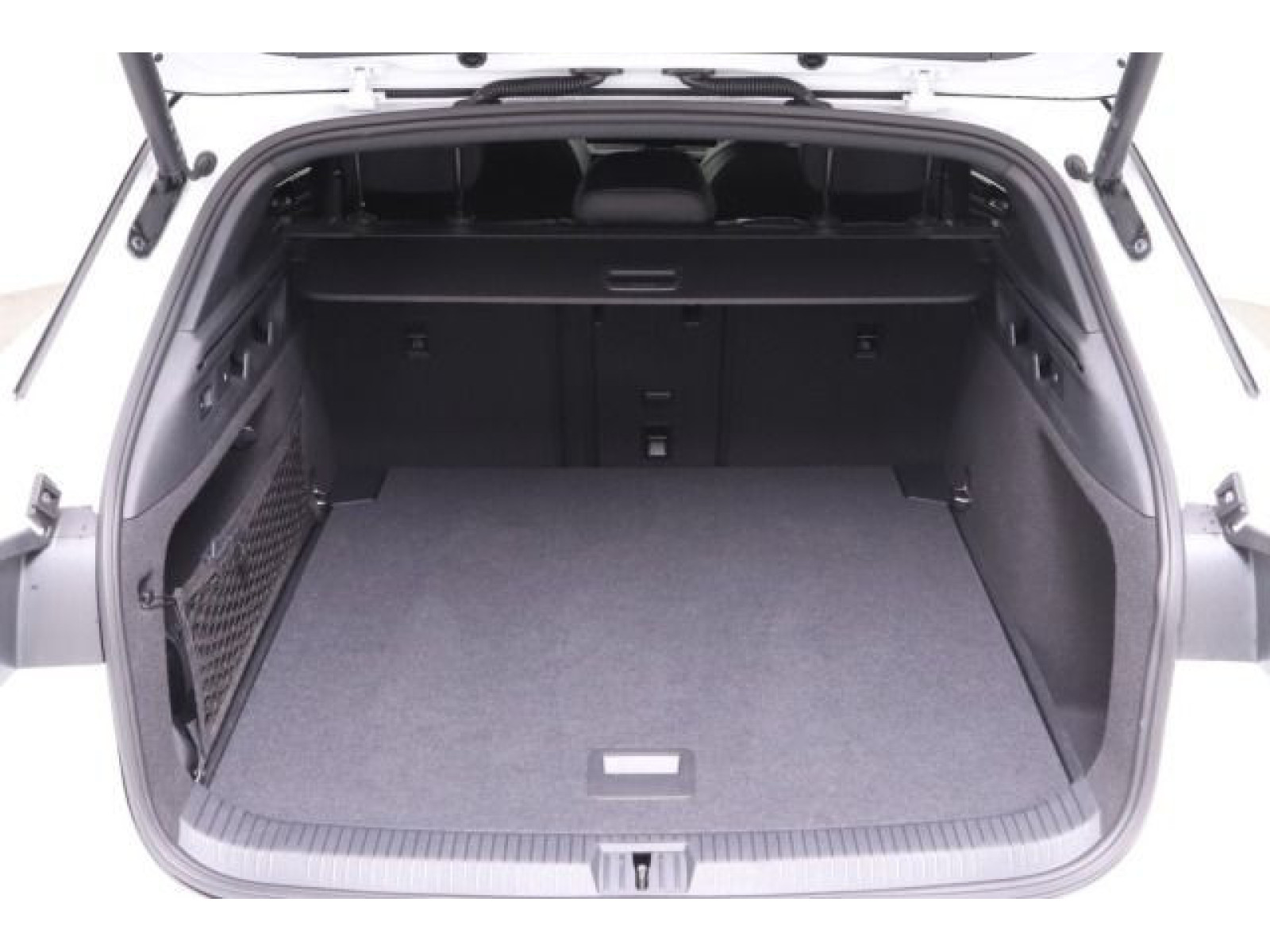 Volkswagen - ID.7 Tourer_14