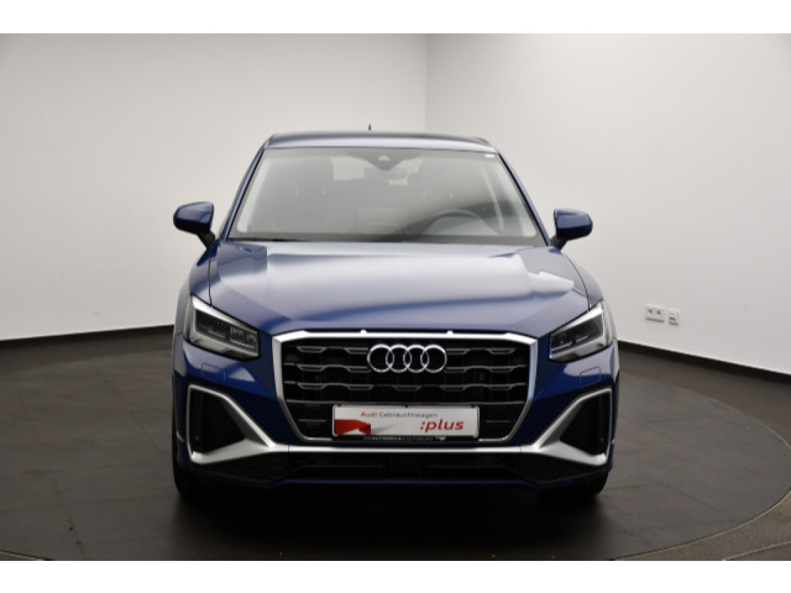 Audi - Q2_21