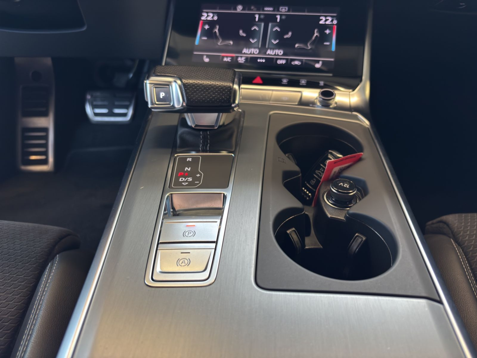 Audi - S6 Avant_14
